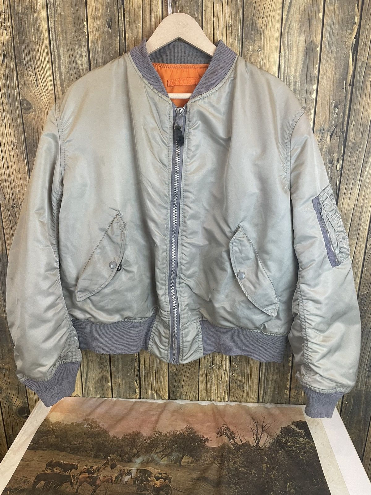 Vintage Vintage alpha industries reverse Bomber Jacket made in USA Size US L / EU 52-54 / 3 - 9 Thumbnail