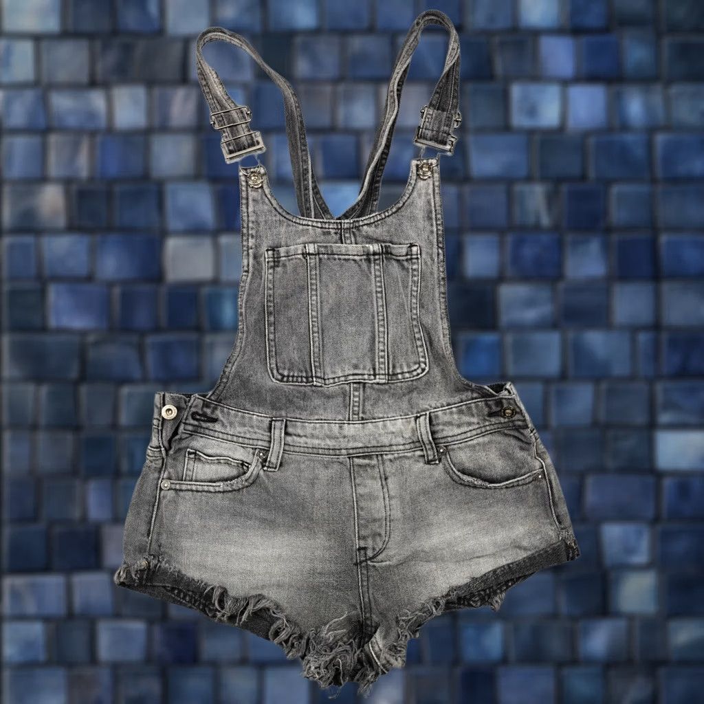 Vintage We The Free Shortalls Overalls Womens 25 Gray Denim Frayed Adjustable Straps Size 42" / US 20 - 1 Thumbnail