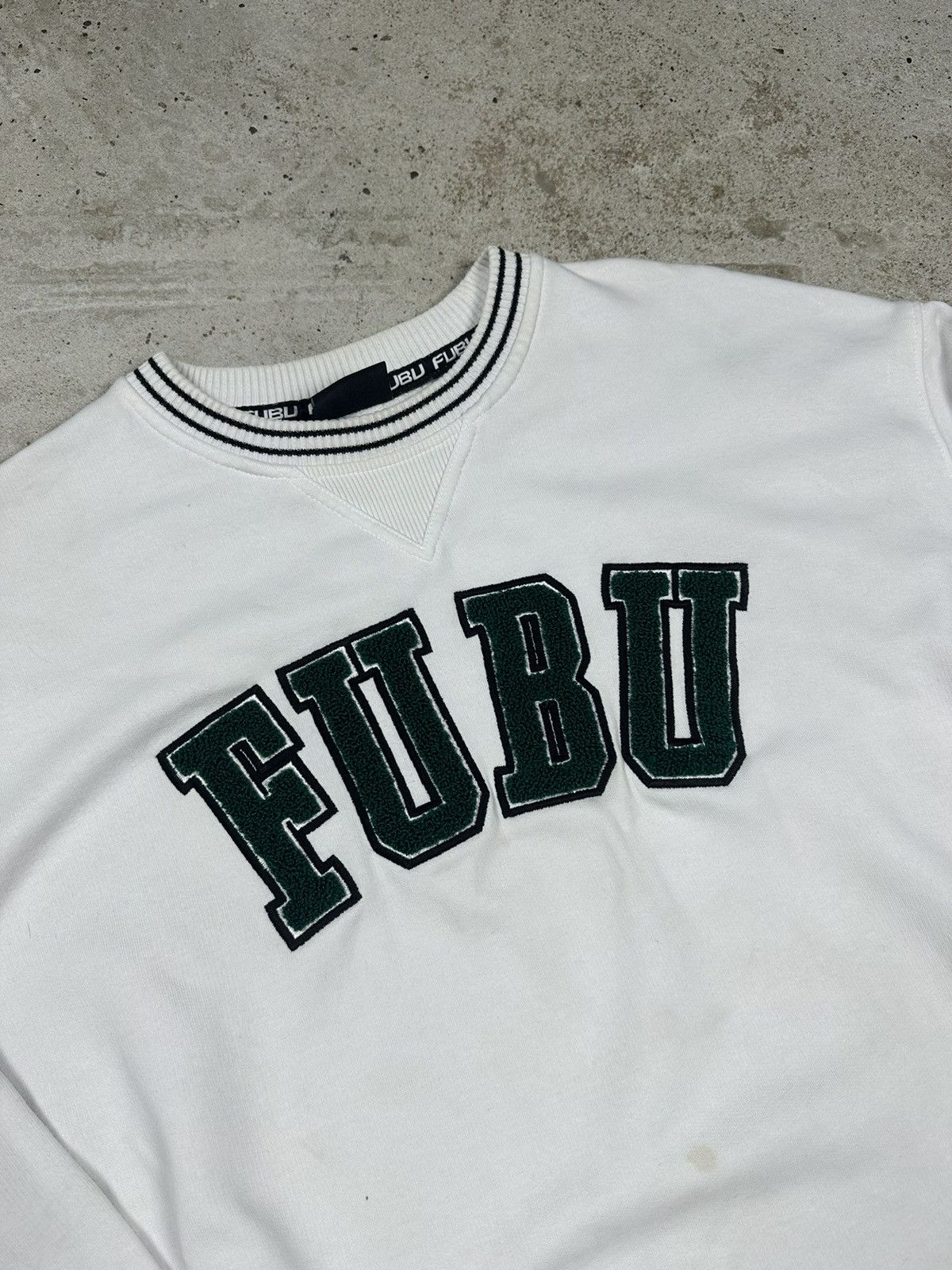 Fubu × Vintage Vintage Y2K Fubu Big Logo Oversize Crewneck Sweatshirt Size US S / EU 44-46 / 1 - 7 Thumbnail