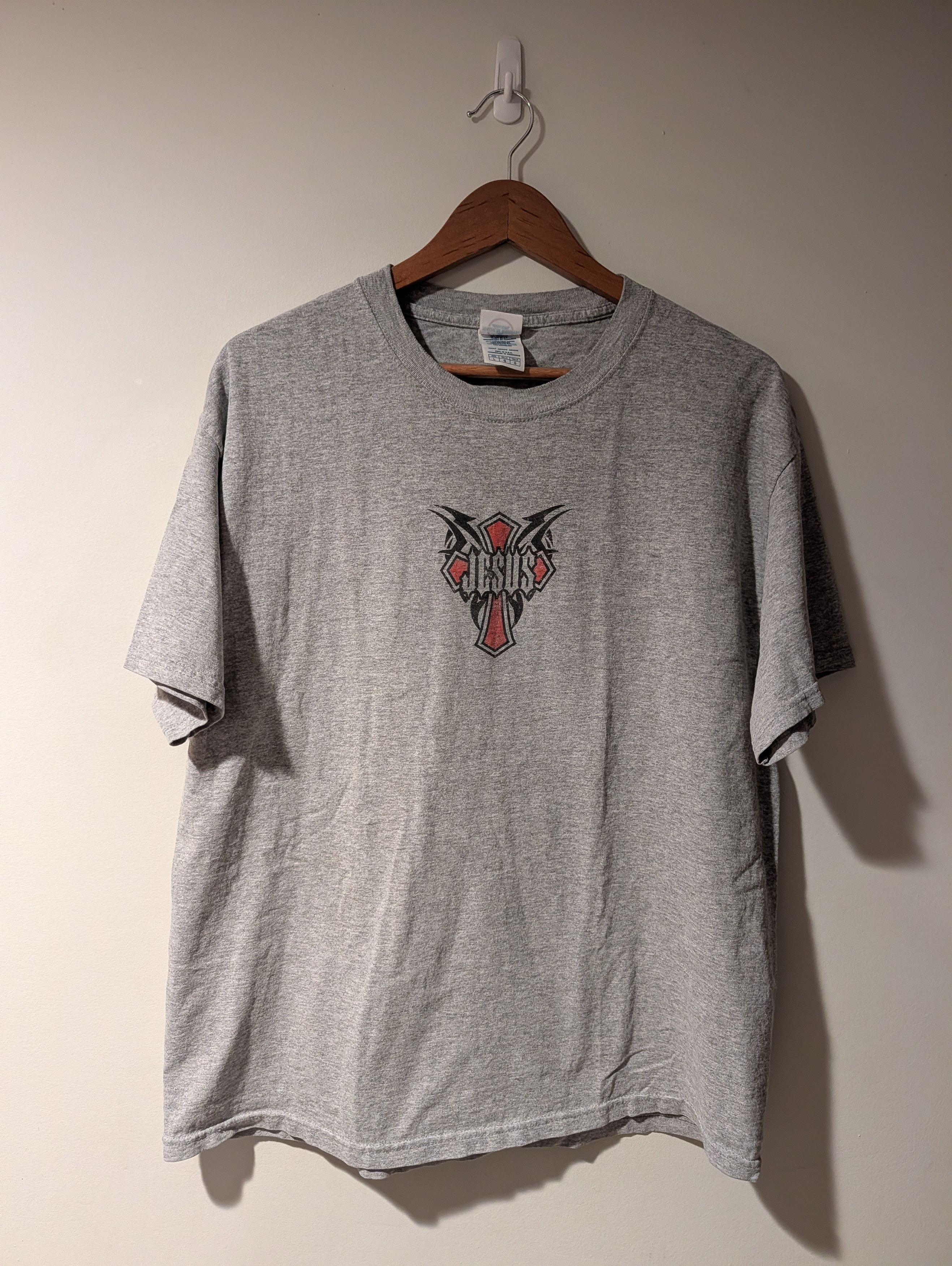 Delta Vintage Jesus Tribal Cross Graphic T-Shirt Grey Mens Large Size US L / EU 52-54 / 3 - 4 Thumbnail