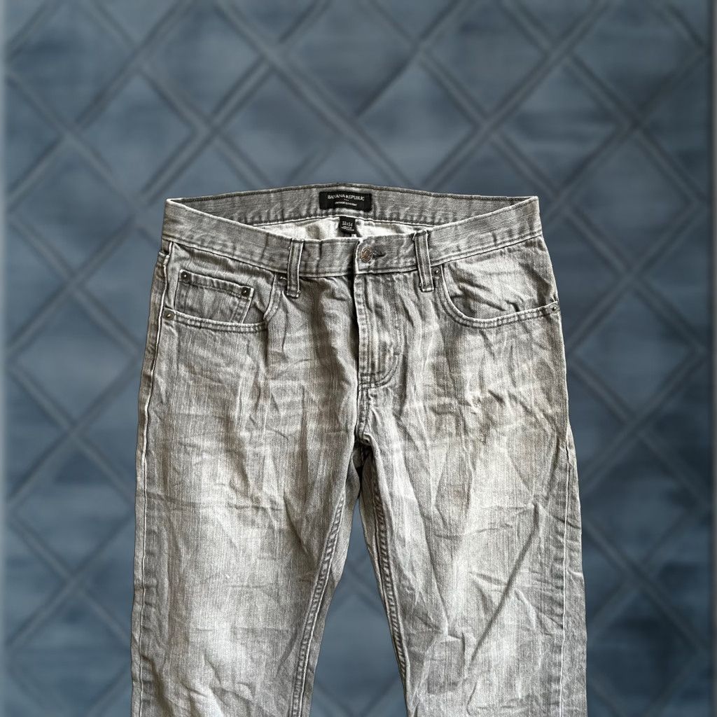 Banana Republic Banana Republic Jeans Mens 32x31 Gray Vintage Straight Leg Preppy Distressed Denim Regular Button Zip Cotton Blend USA Mens Size US 32 / EU 48 - 1 Thumbnail