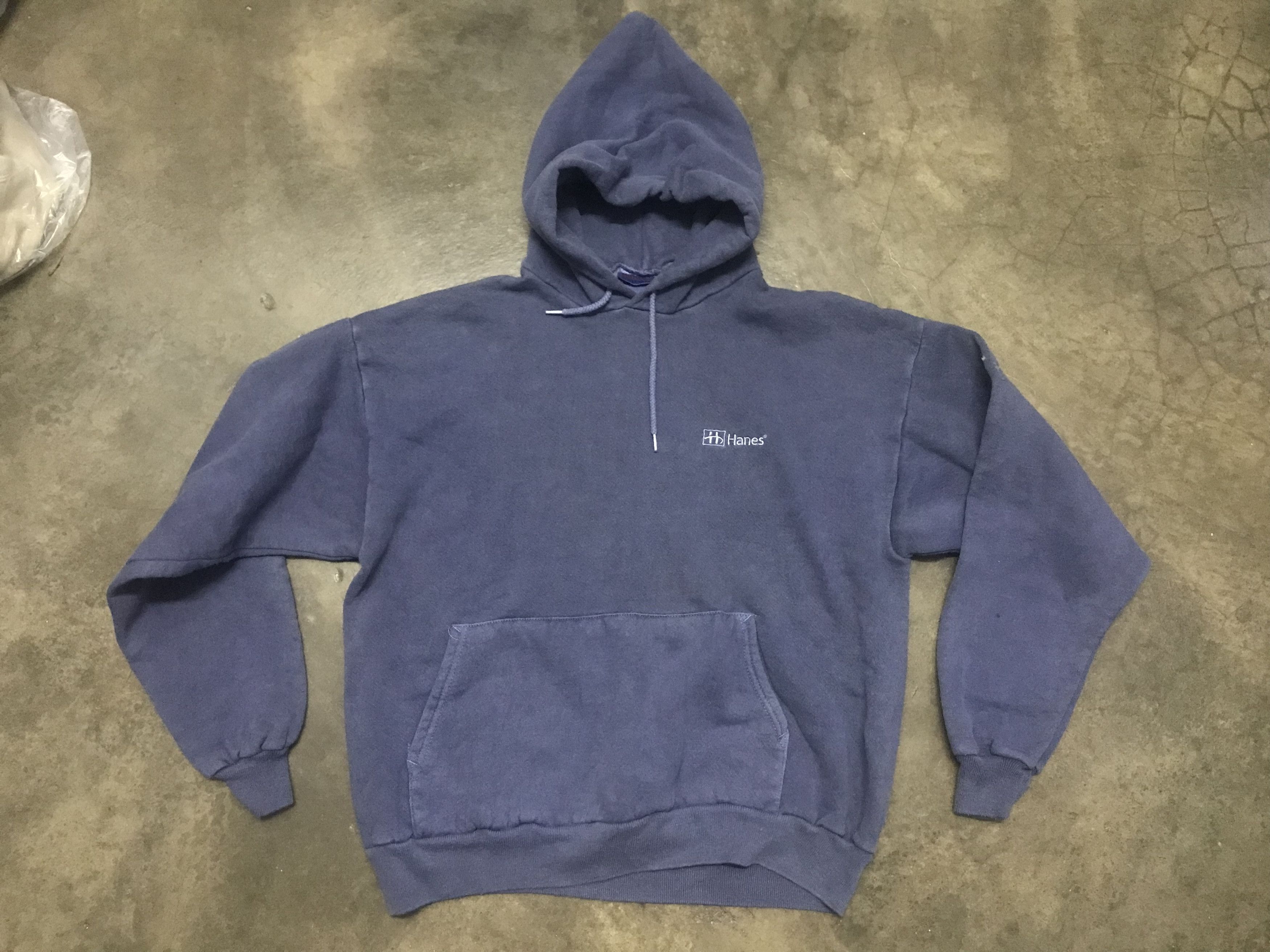 Hanes Vintage Y2K Hanes Hoodie Size US XL / EU 56 / 4 - 2 Thumbnail