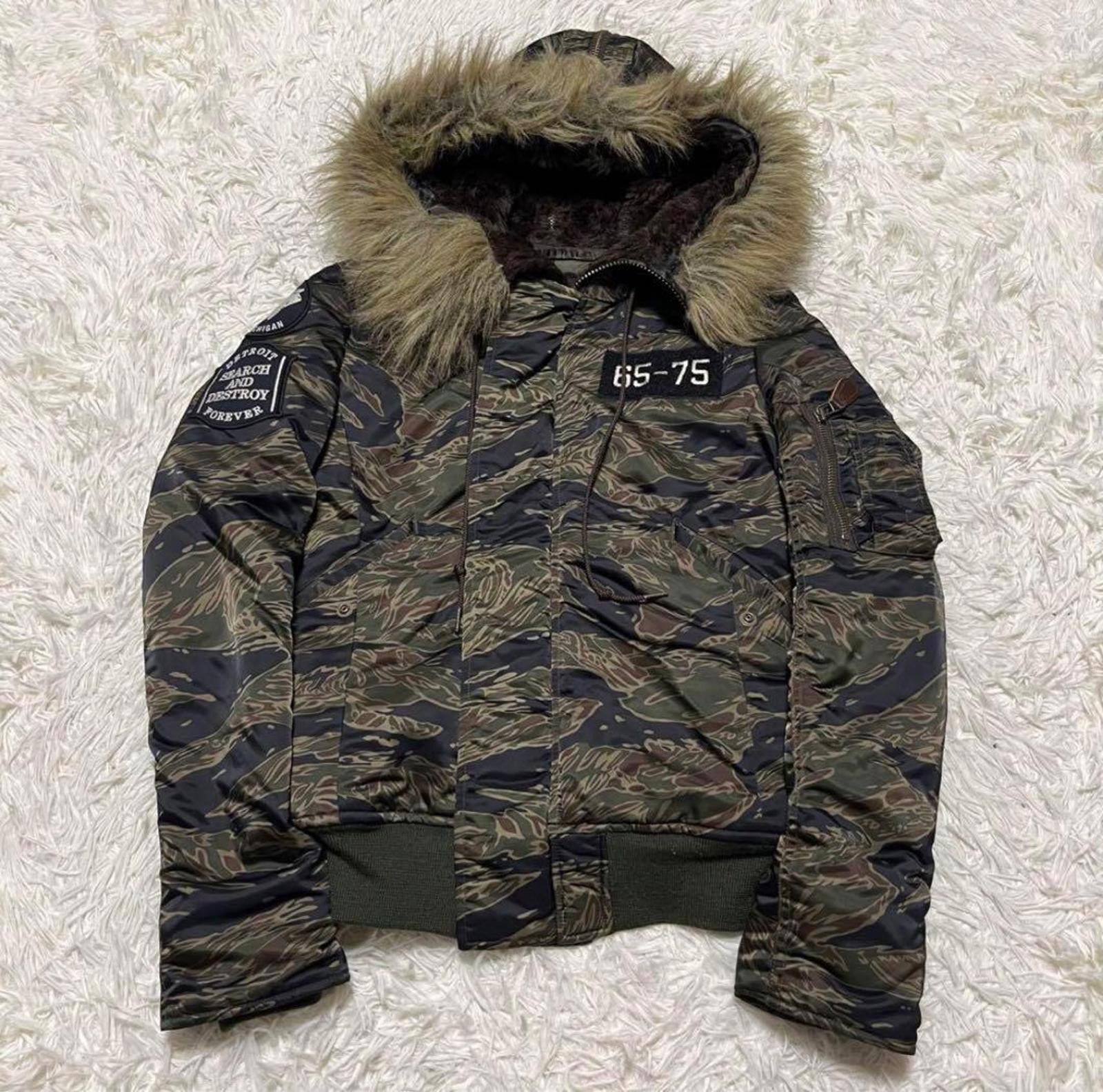 Hysteric Glamour Hysteric Glamour - Camouflage Bomber Jacket Faux Fur Size US M / EU 48-50 / 2 - 5 Thumbnail