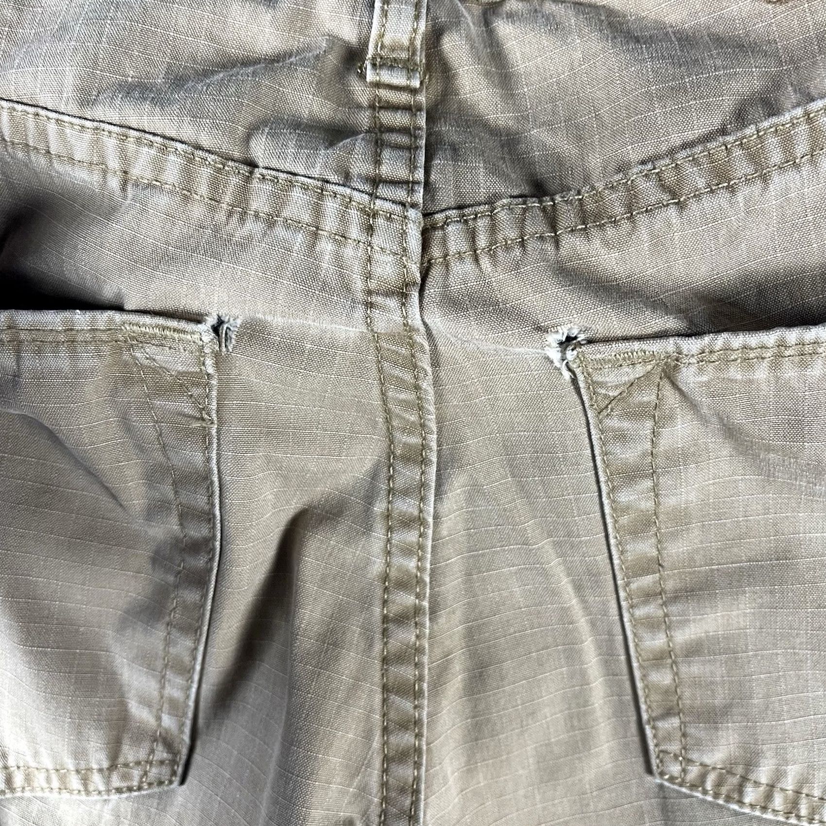 Eddie Bauer Eddie Bauer Jeans Mens 30x32 Tan Denim Straight Fit Distressed 5-Pocket Western USA 90s Retro Nature Outdoors Mens Size US 30 / EU 46 - 6 Thumbnail