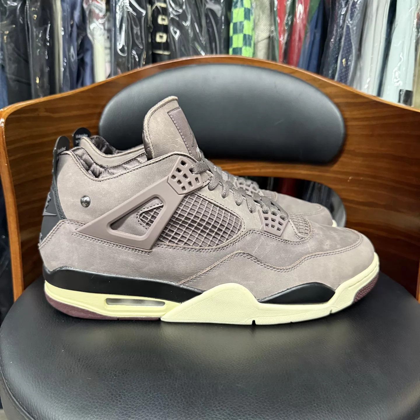 Nike AJ4 x AMM WineRed 46 Indoor Try-On Only With Box Size US 13 / EU 46 - 4 Thumbnail