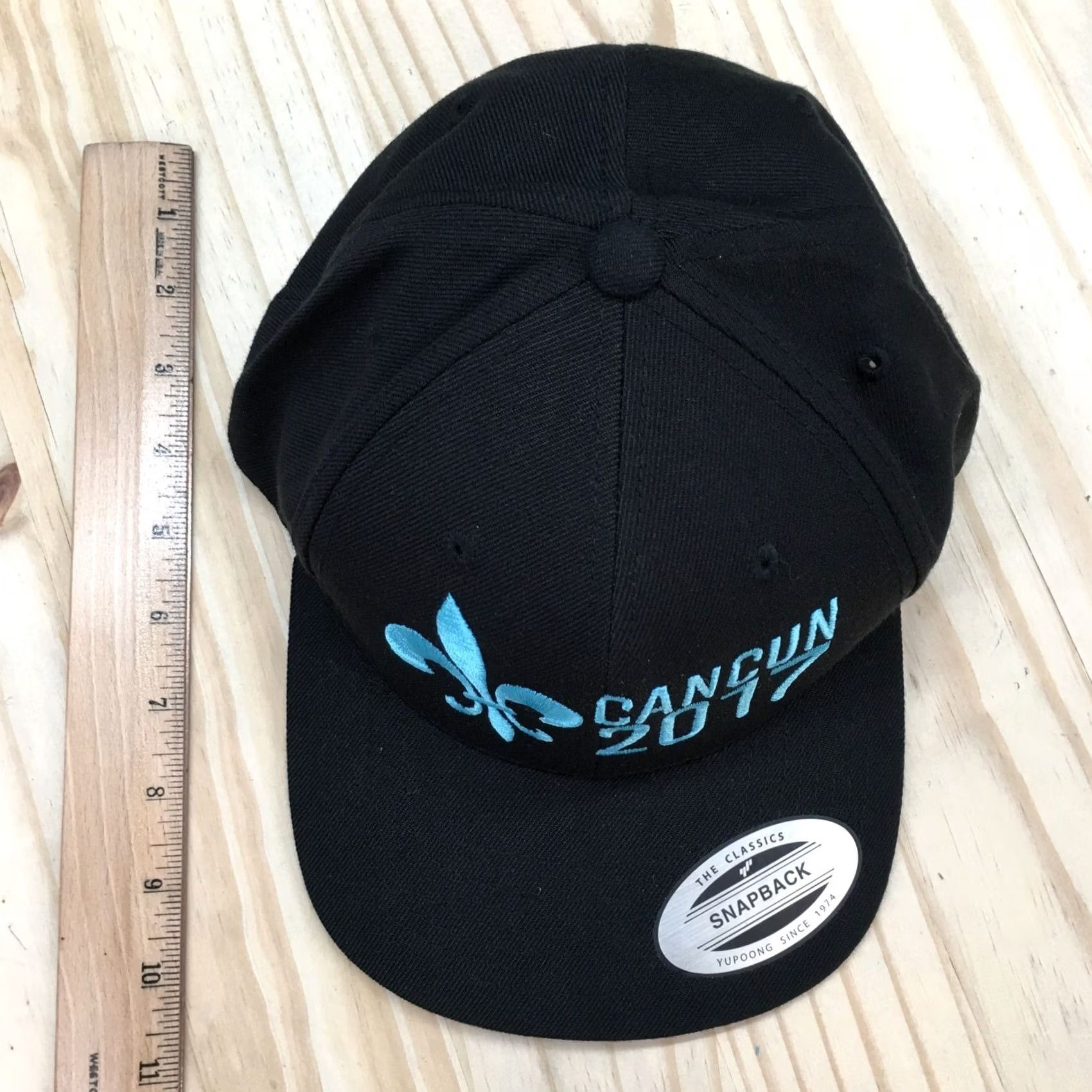 Vintage Yupoong Cancun 2017 Snapback Cap Hat Mens One Size Black Flat Brim Adjustable Classics Cap Size ONE SIZE - 3 Thumbnail