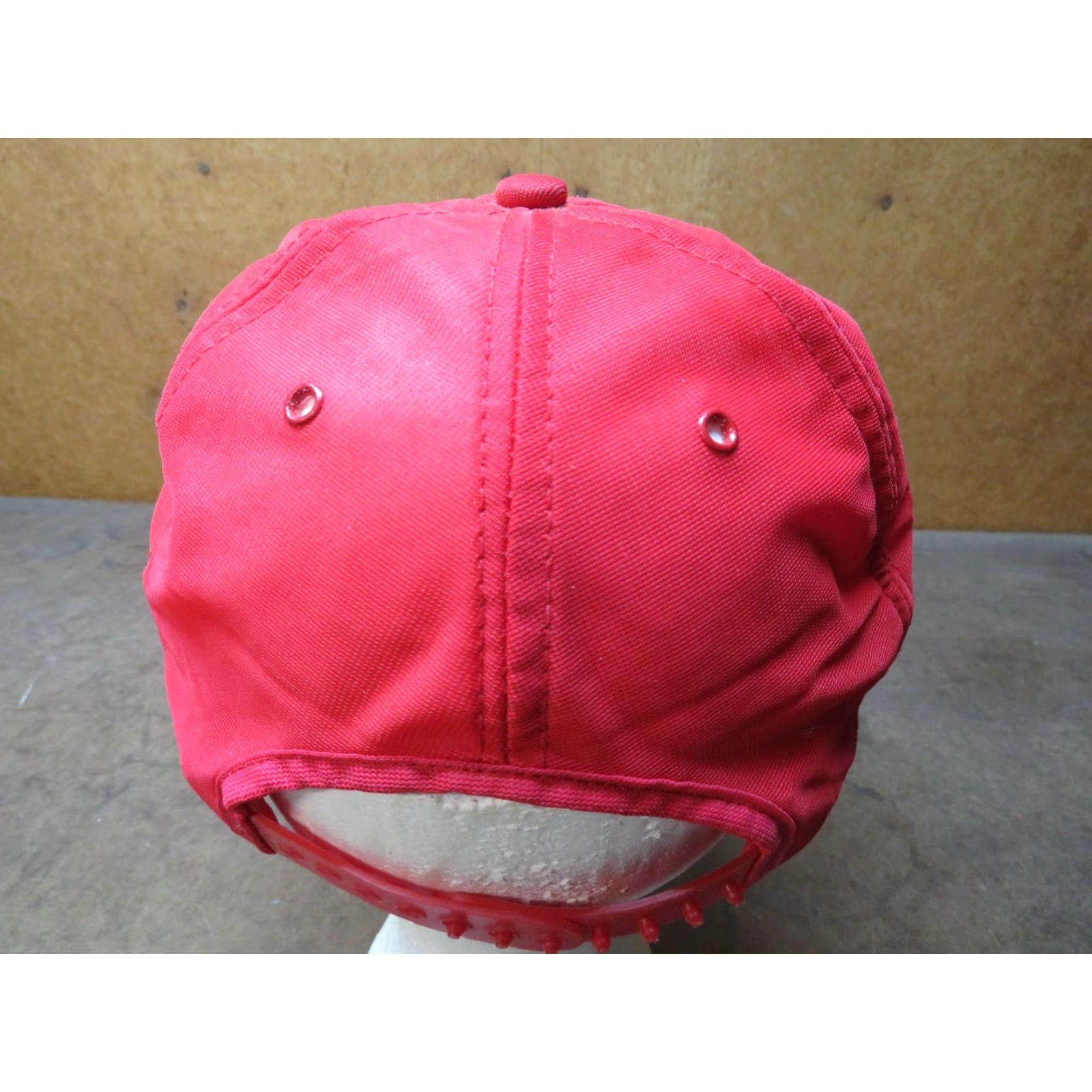Vintage VINTAGE Garden Barn Hannibal Mo. patch USA snapback hat trucker cap red farm Hat Mens Large Red 1980s Advertising Size ONE SIZE - 3 Thumbnail
