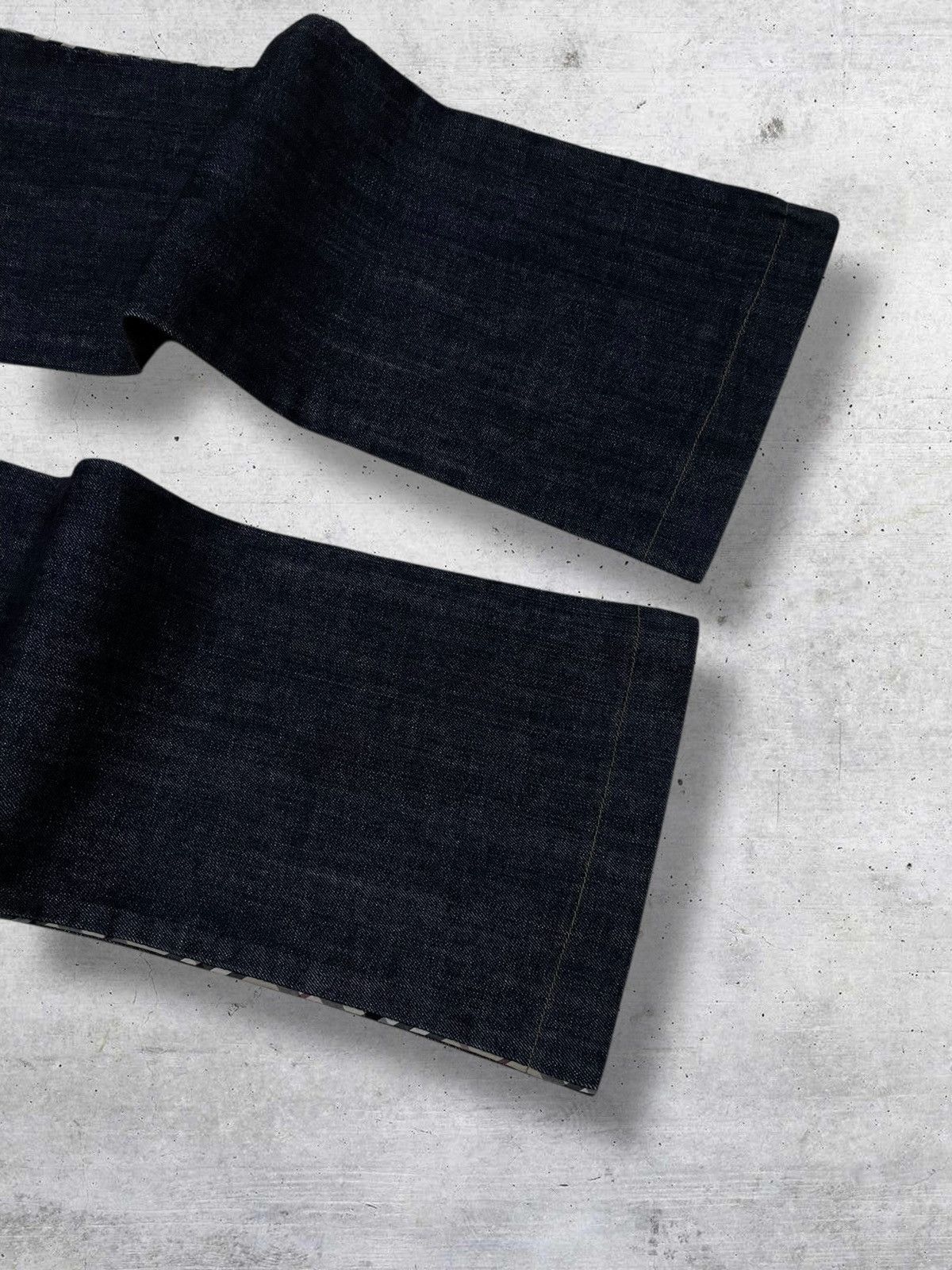 Burberry VINTAGE BURBERRY LONDON DESIGNER FLARED PLATTED OG DENIM Size US 28 / EU 44 - 13 Thumbnail