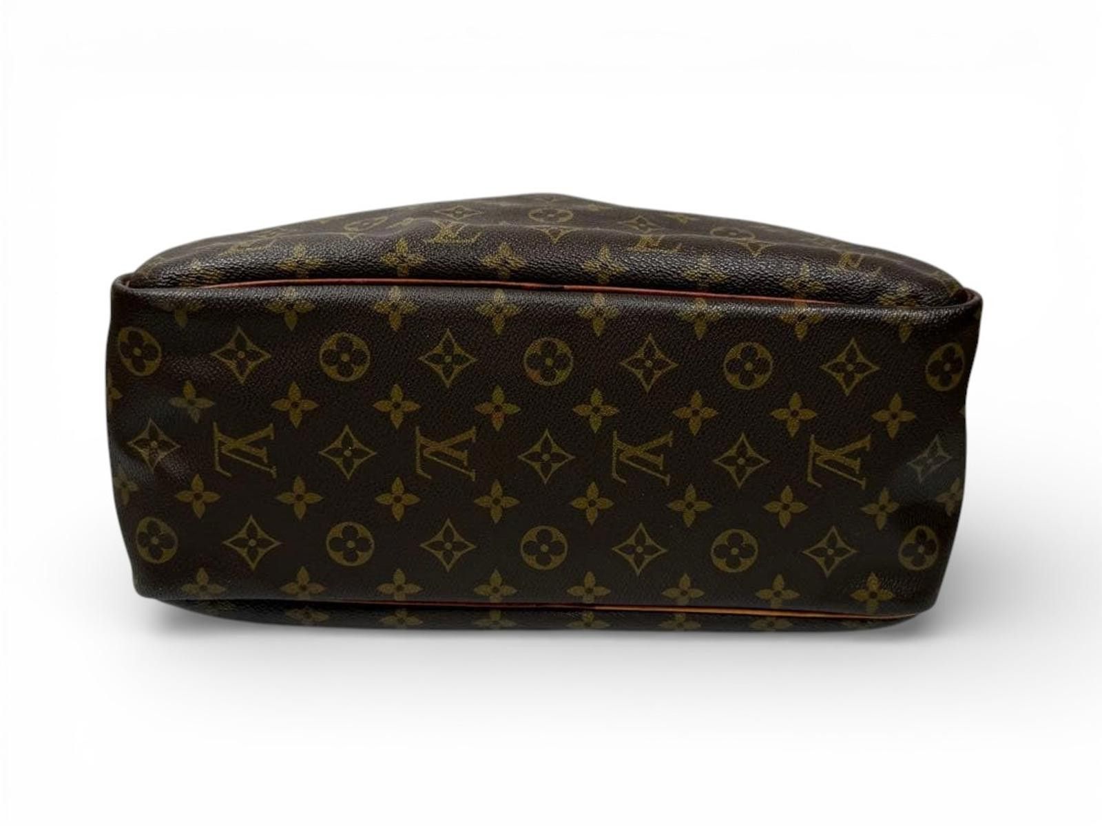 Louis Vuitton Louis Vuitton - Monogram Canvas Handbag Size ONE SIZE - 3 Thumbnail