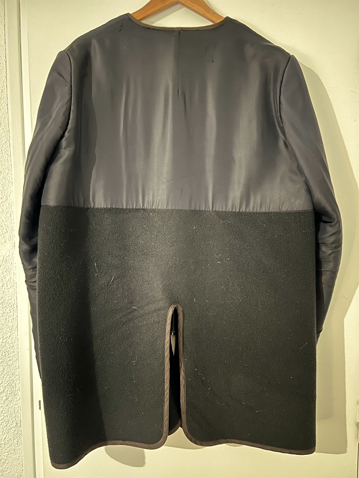 Comme des Garcons Homme Comme des Garçons' collarless wool coat Size US M / EU 48-50 / 2 - 2 Thumbnail