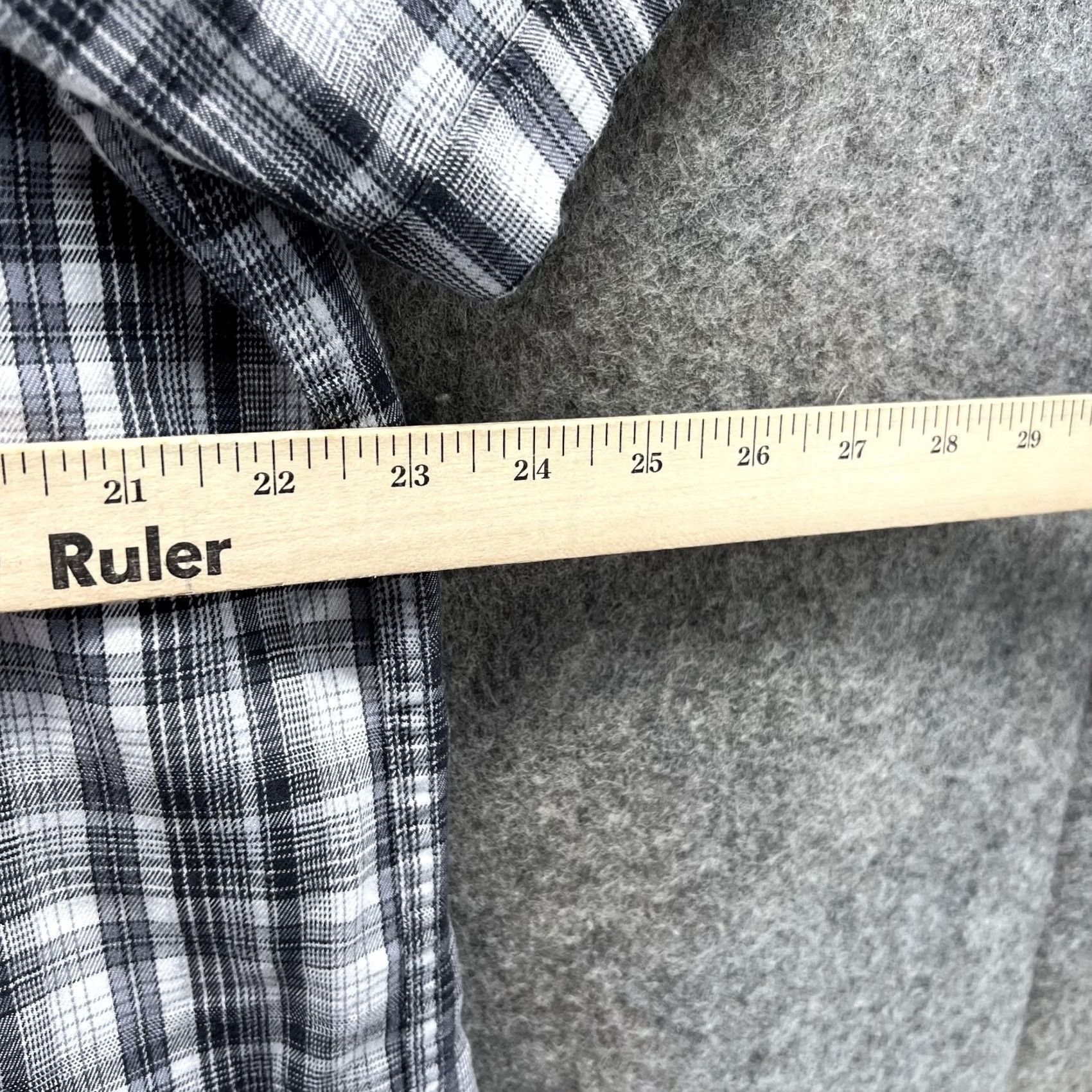 Vintage Columbia Shirt Men Large Gray Plaid Short Sleeve Button-Down Casual/Business/Workwear Size US L / EU 52-54 / 3 - 7 Thumbnail