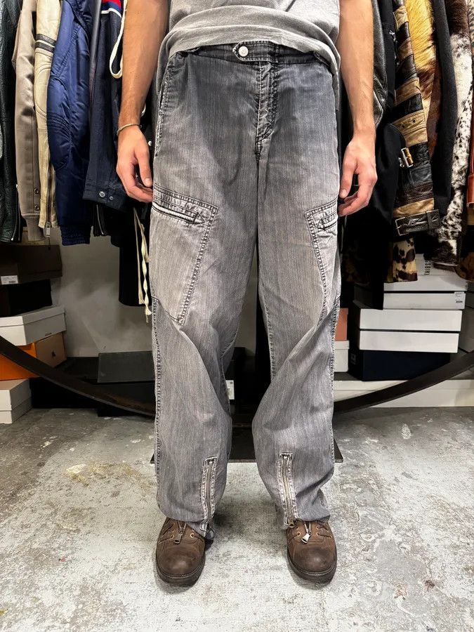 Armani 2010s Armani Grey Faded Oversized Cargo Pants Size US 34 / EU 50 - 2 Thumbnail