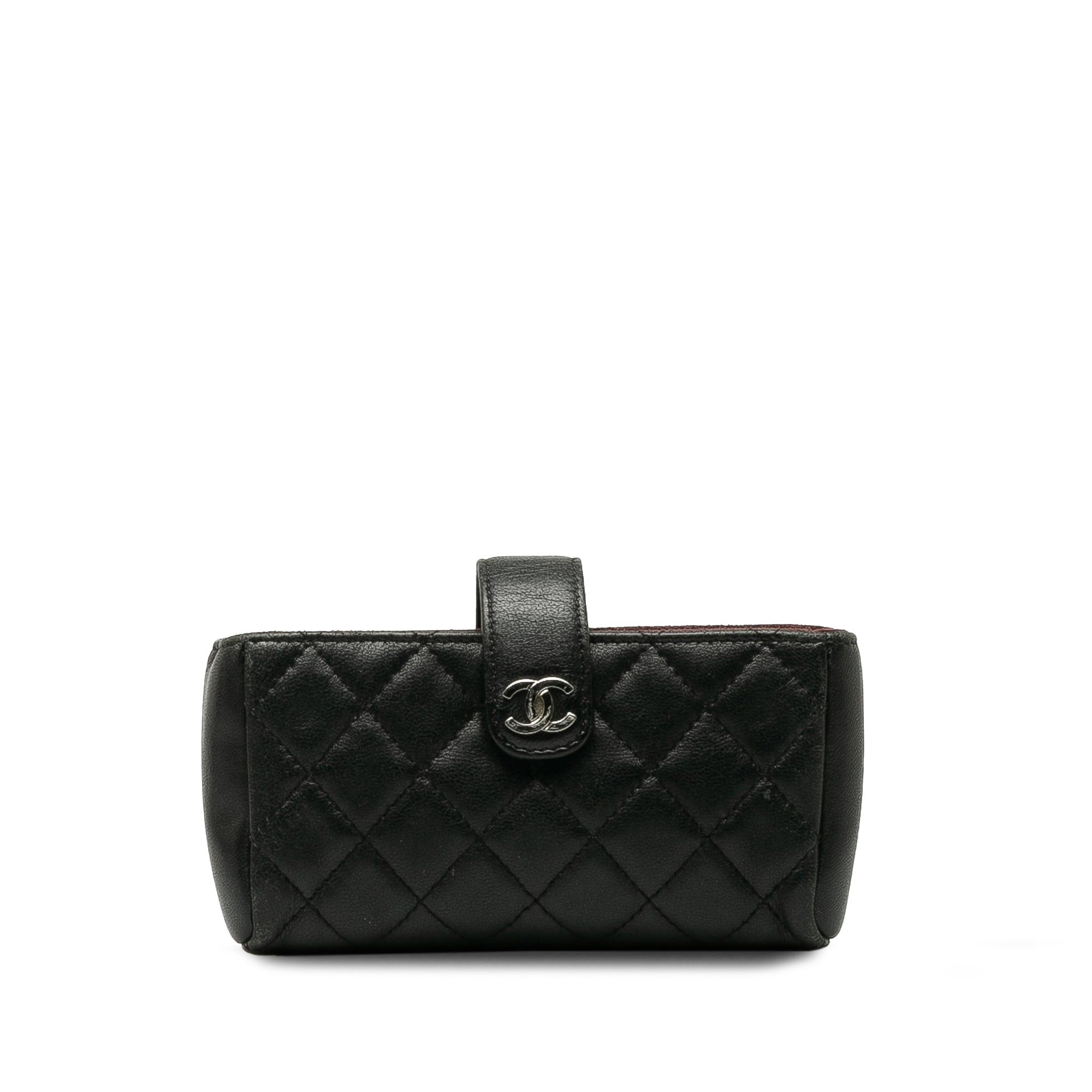 Chanel Chanel Quilted CC O-Phone Holder Pouch Black Size ONE SIZE - 1 Thumbnail