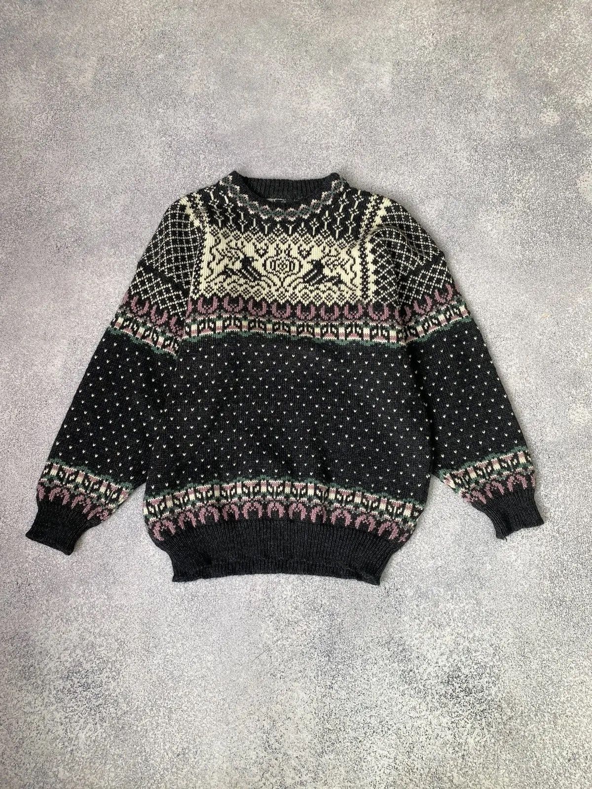 Dale Of Norway × Vintage Vintage DALE OF NORWAY Deer Fair Isle Wool Knit Ski Sweater Size US L / EU 52-54 / 3 - 5 Thumbnail
