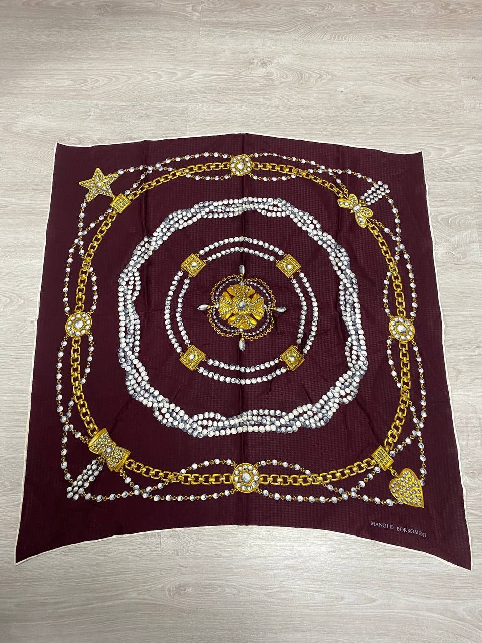 Vintage Manolo borromeo zodiac silk scarf Size ONE SIZE - 1 Thumbnail