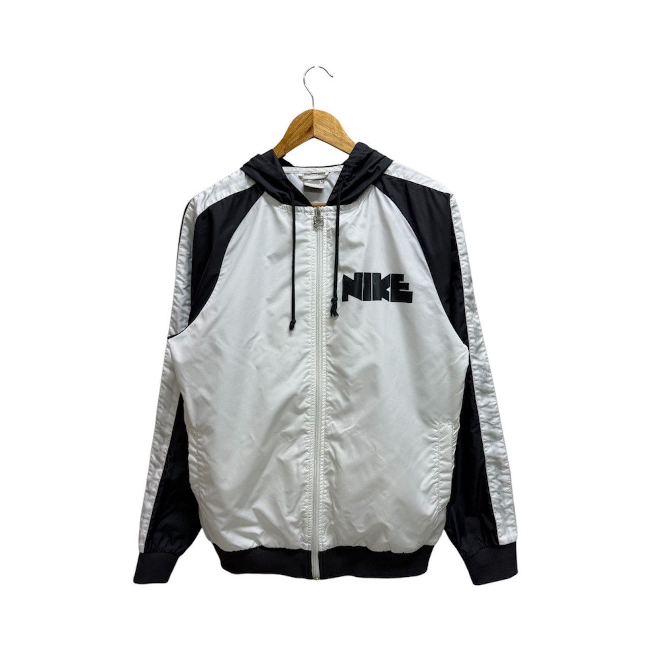 Nike VINTAGE Y2K NIKE BLOCK WINDBREAKER JACKET HODIE BOMBER STYLE Size US S / EU 44-46 / 1 - 1 Thumbnail