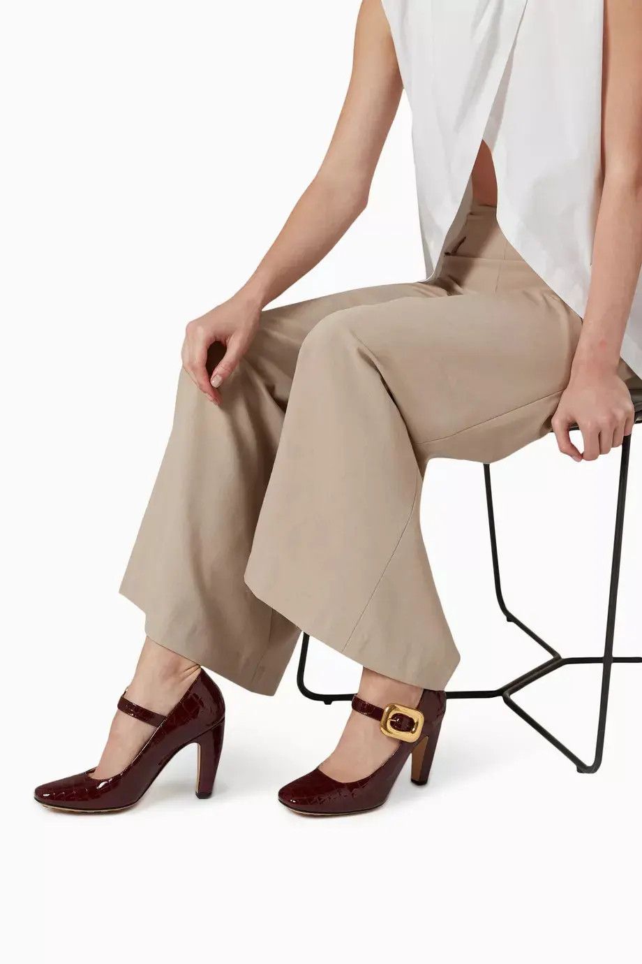 Bottega Veneta o1bcso1str0924 Mostra Mary-Jane Pump in Burgundy Size US 8.5 / IT 38.5 - 2 Thumbnail