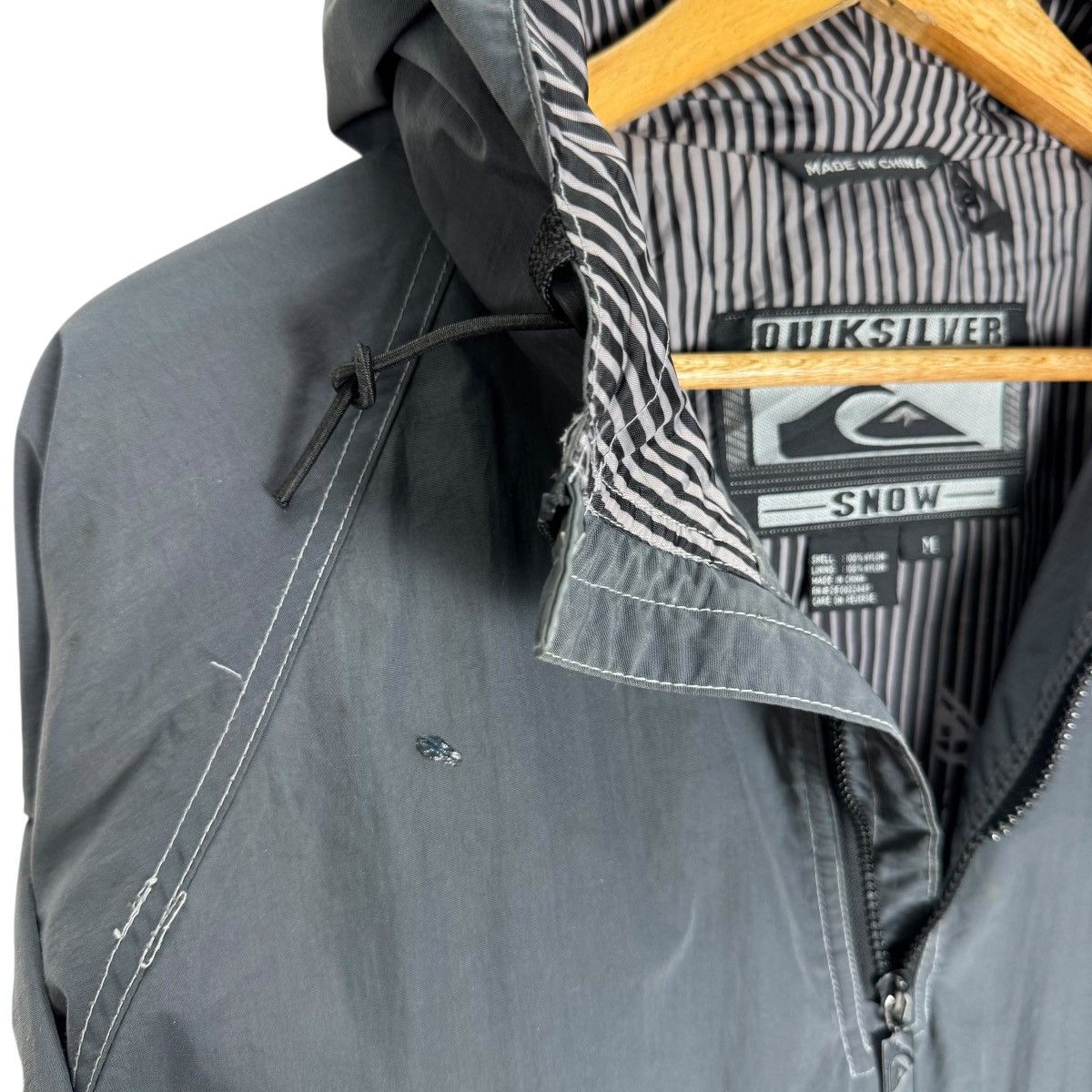 Quicksilver ☀️QUICKSILVER HOODIE ANORAK LIGHT JACKET Size US M / EU 48-50 / 2 - 4 Thumbnail