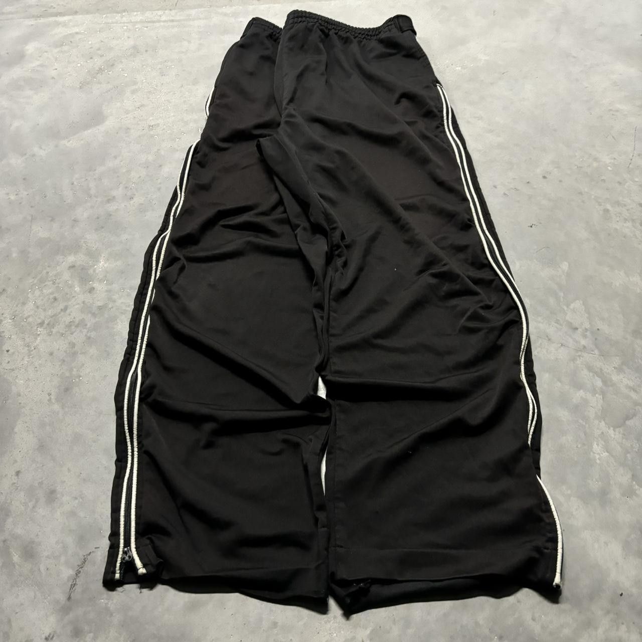 Japanese Brand × Vintage Crazy Vintage Y2K/2000s Baggy Black Striped Full Zip Drill Essential Track Pants! Size US 36 / EU 52 - 2 Thumbnail