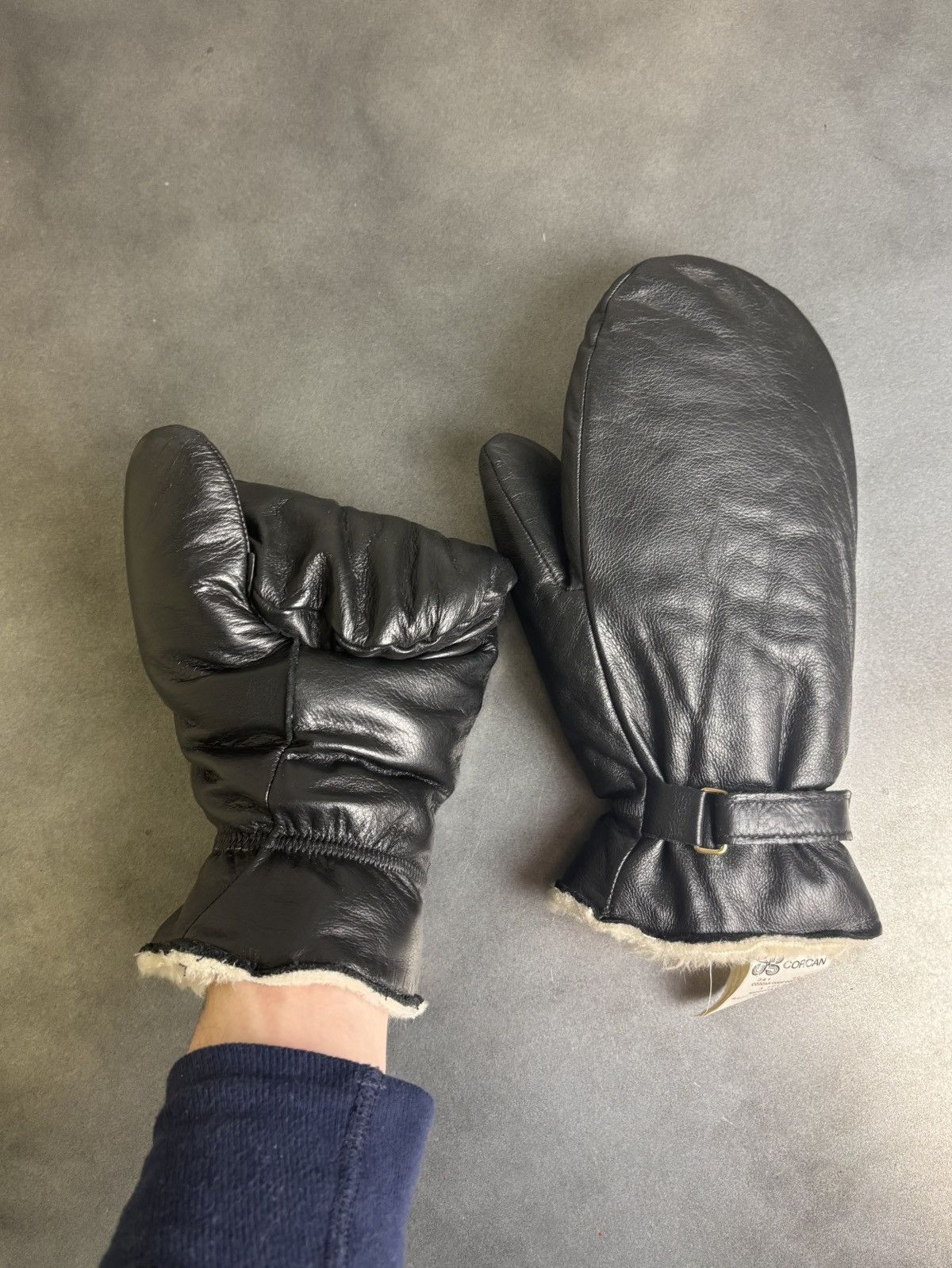 Vintage 1980s Prison Guard Mittens Vintage Shearling Mitts Leather Size ONE SIZE - 4 Thumbnail