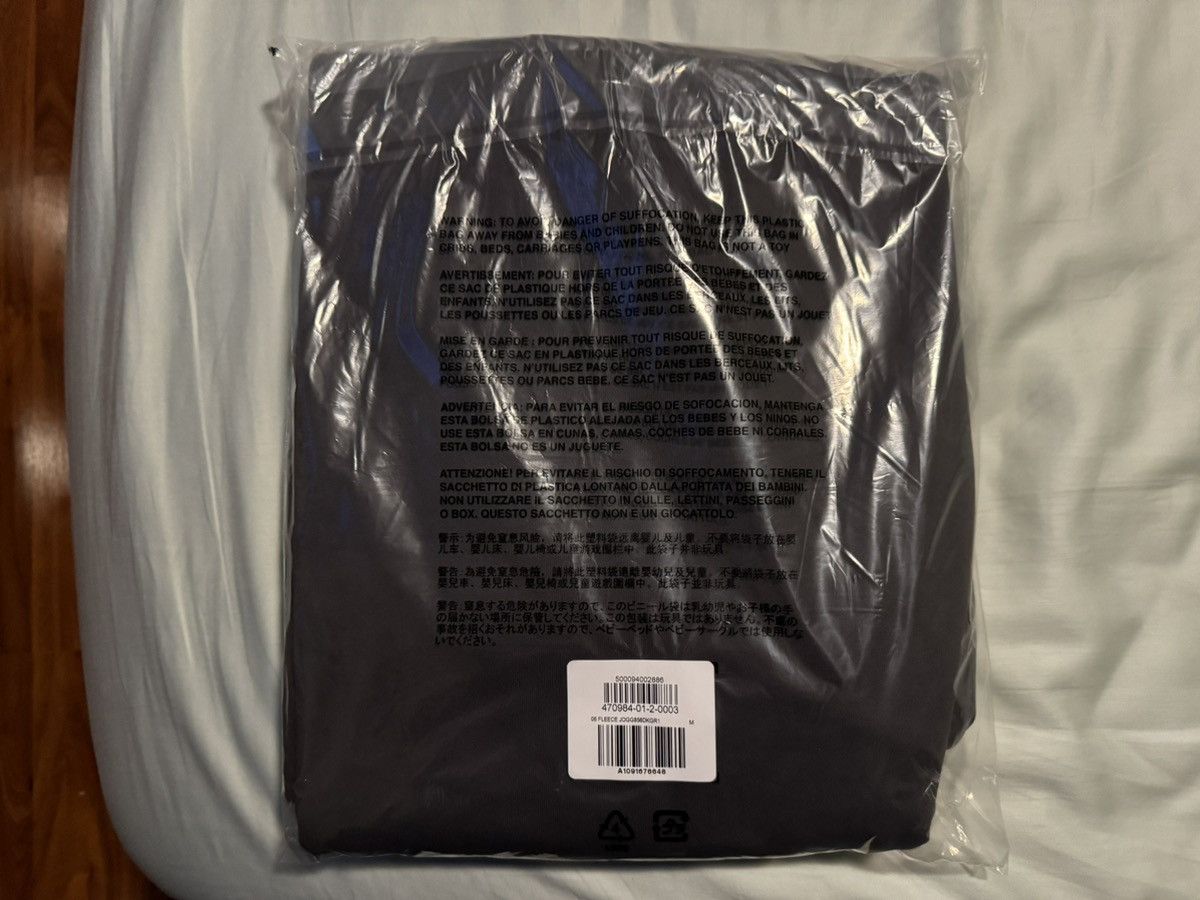 Balenciaga × Gap × Kanye West Yeezy Gap Sweatpants Dark Grey Size Medium Size US 32 / EU 48 - 19 Thumbnail