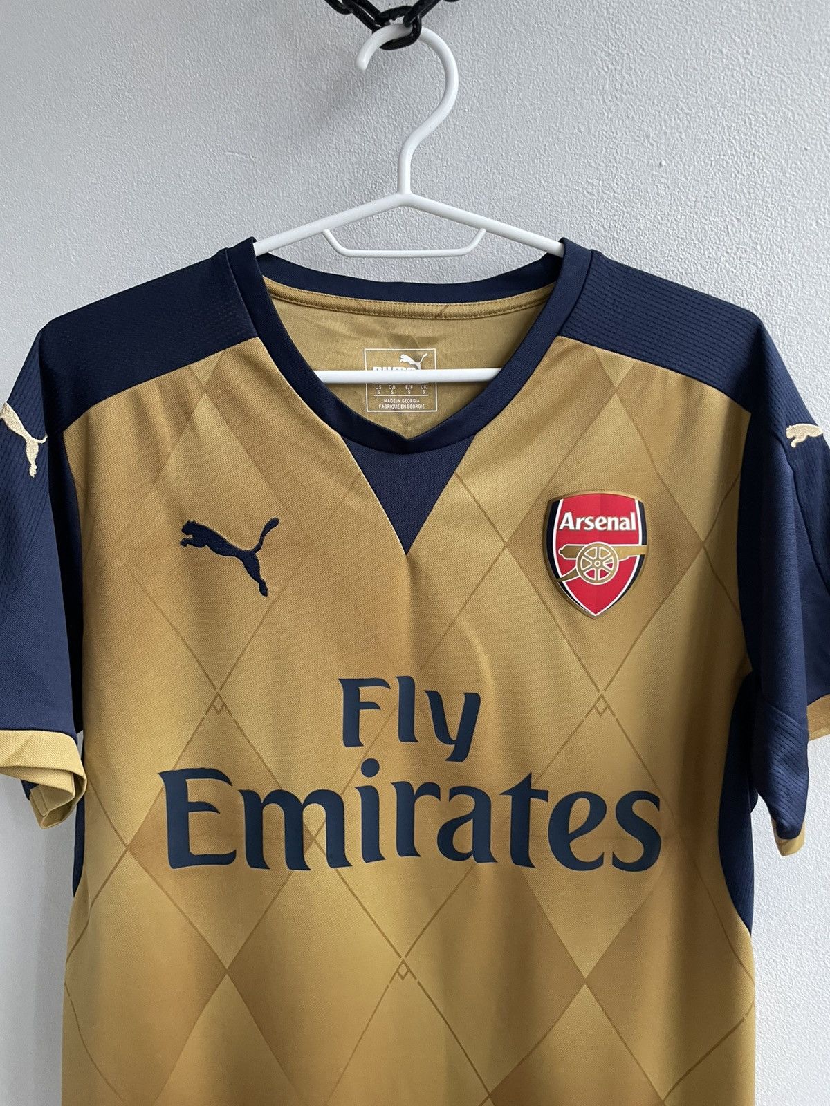 Puma Arsenal 2015 2016 Away Football Shirt Soccer Jersey Puma Size US S / EU 44-46 / 1 - 7 Thumbnail