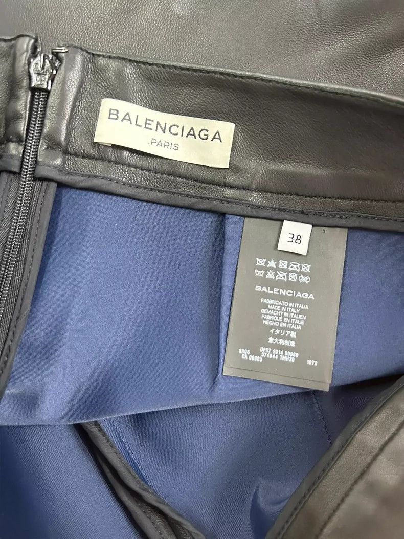 Balenciaga Balenciaga Black leather shorts Size 25" / US 0 / IT 36 - 3 Thumbnail