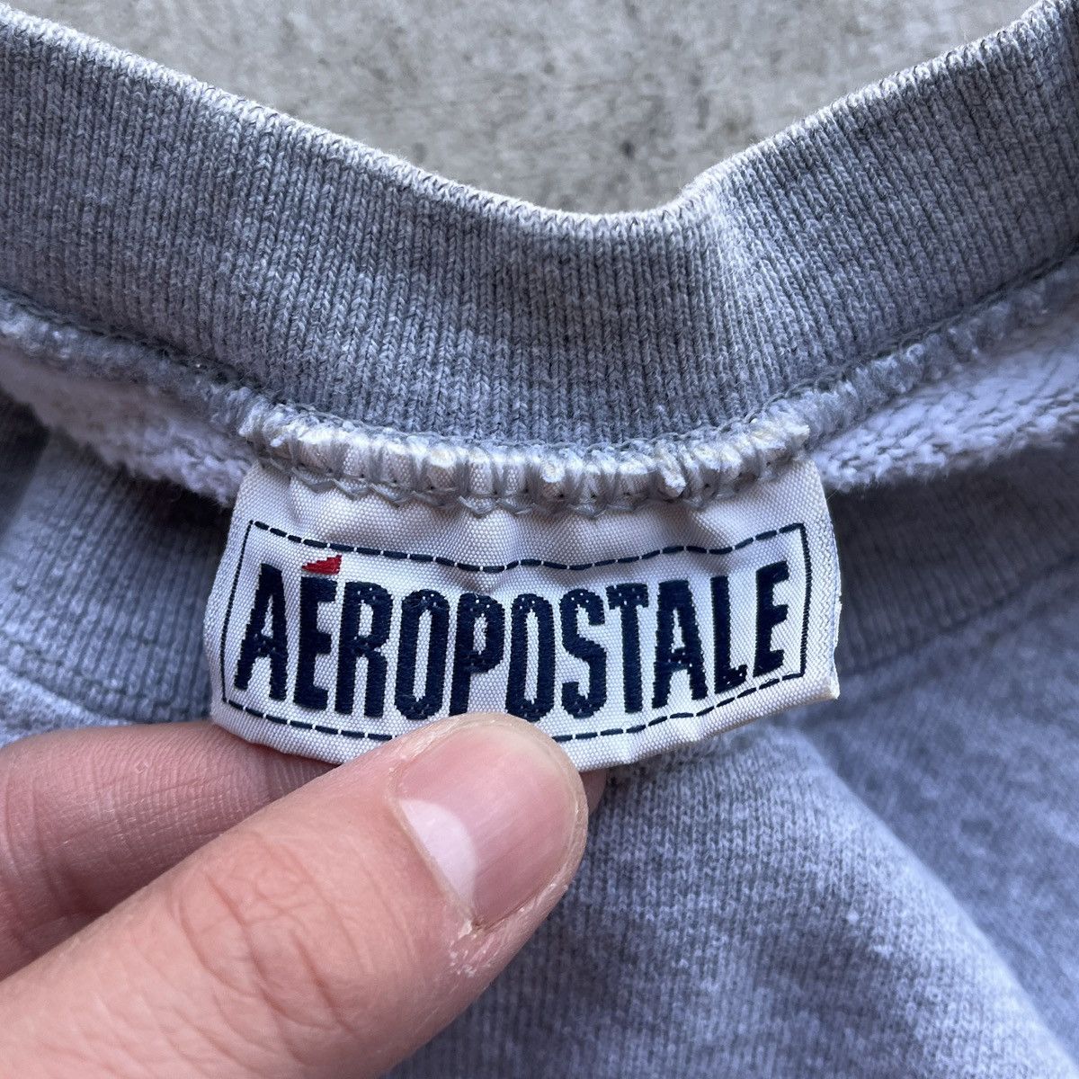 Aeropostale Vintage 90’s Aeropostale Gray Logo Crewneck Sweatshirt Size US L / EU 52-54 / 3 - 7 Thumbnail
