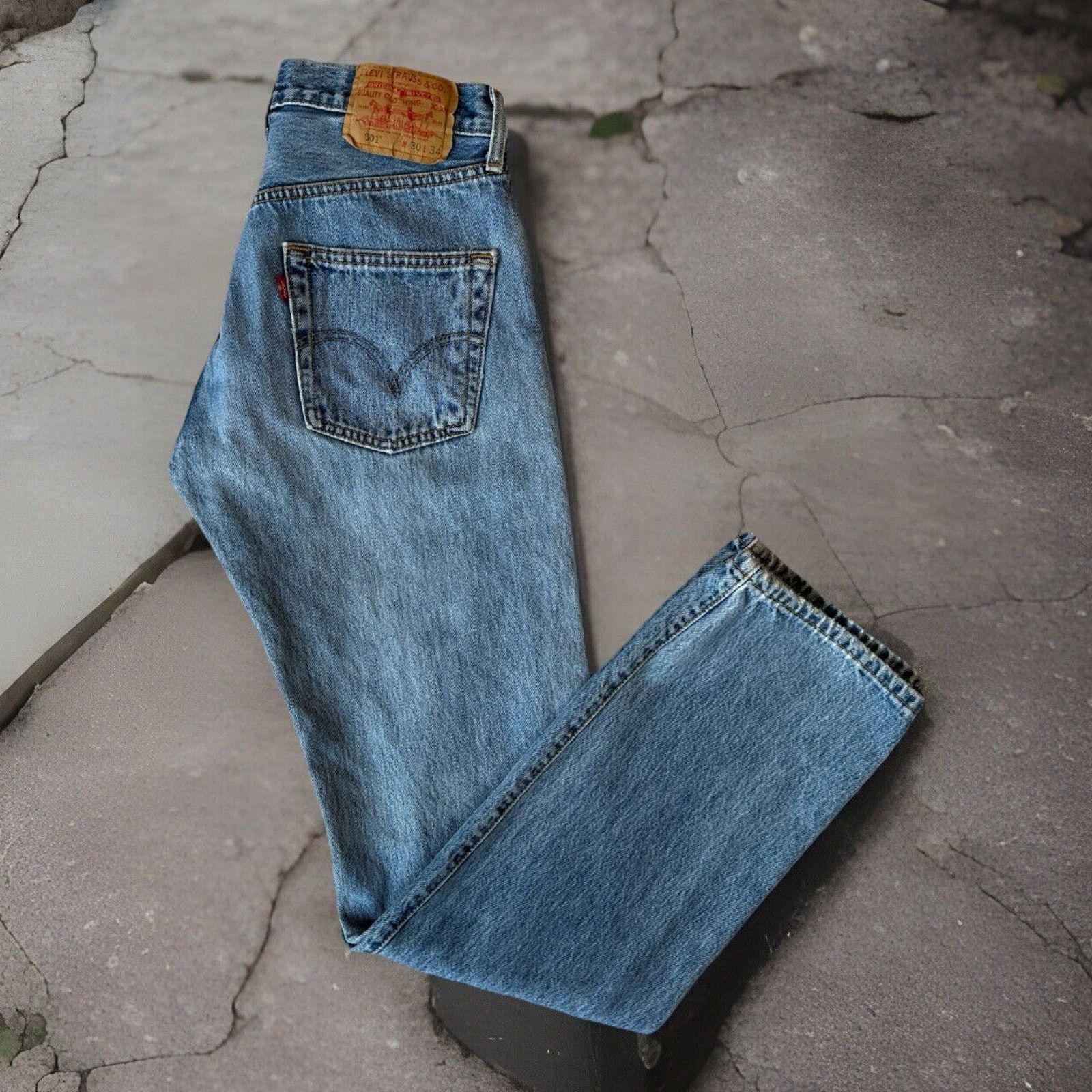 Levi's × Vintage Vintage Levis 501 Jeans 29 Blue Medium Wash Straight Denim Size US 29 - 1 Thumbnail