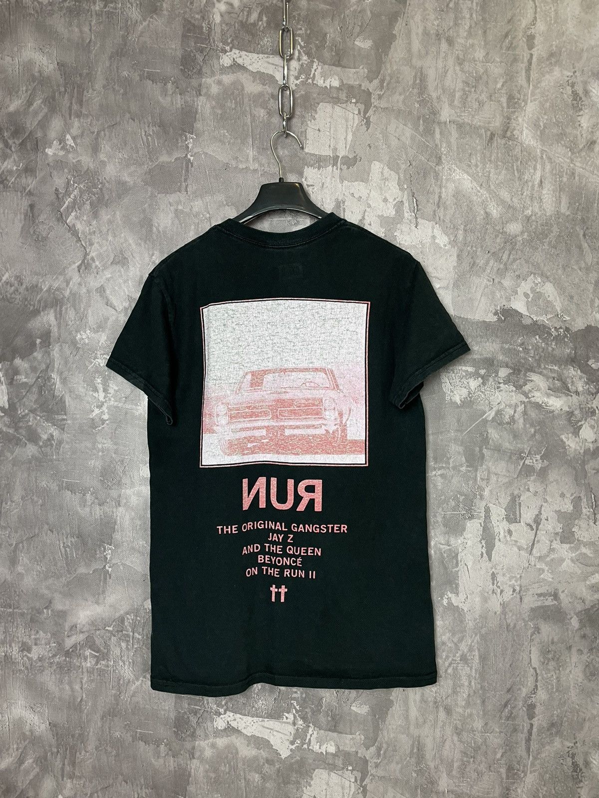 Beyonce × Jay-Z × Rap Tees Beyonce & Jay Z TOUR " On the Run II " Graphic T-Shirt Size US S / EU 44-46 / 1 - 1 Thumbnail