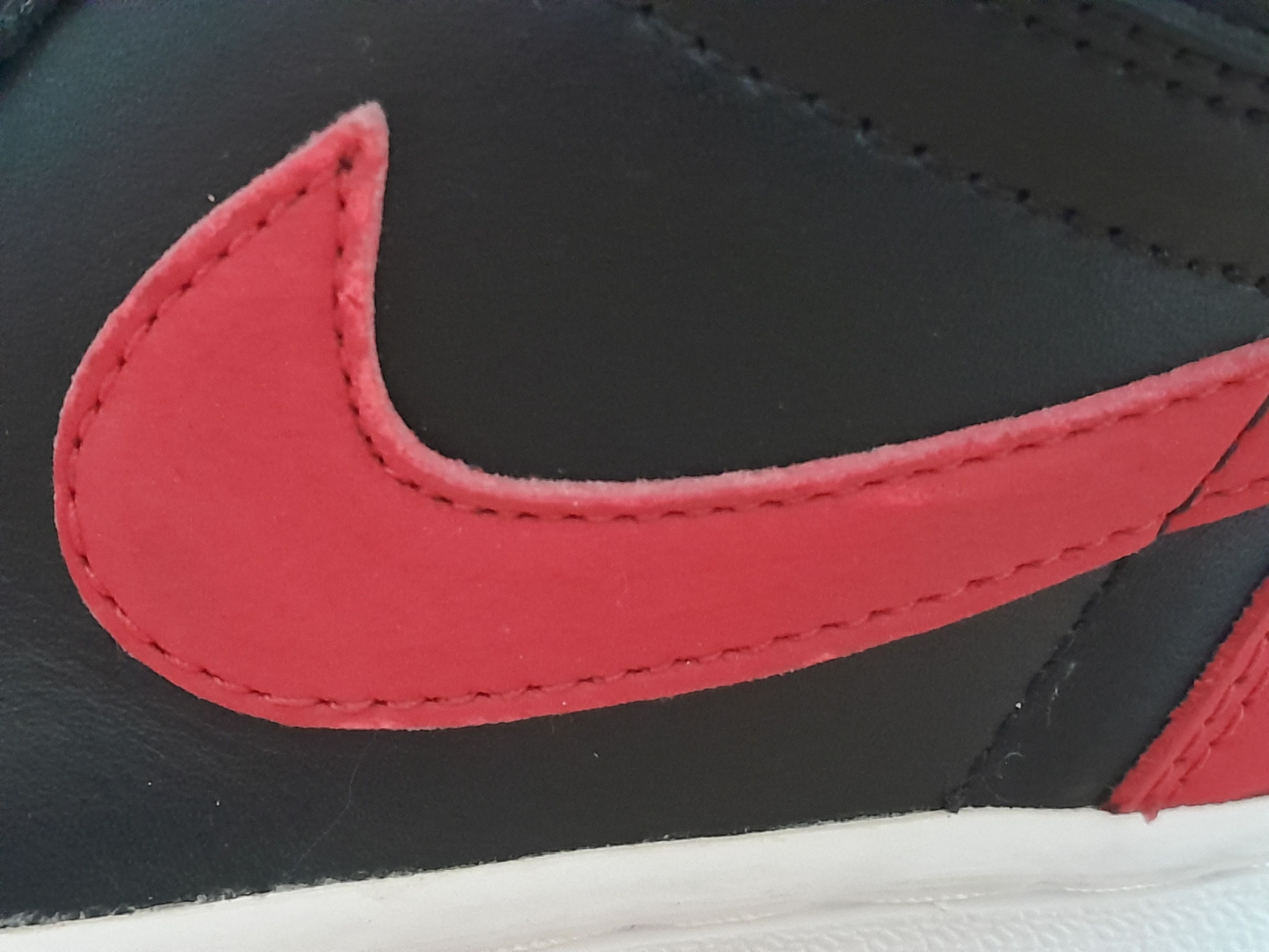 Nike Nike Jordan 1 Retro Bred 2001 Size US 8 / EU 41 - 12 Thumbnail