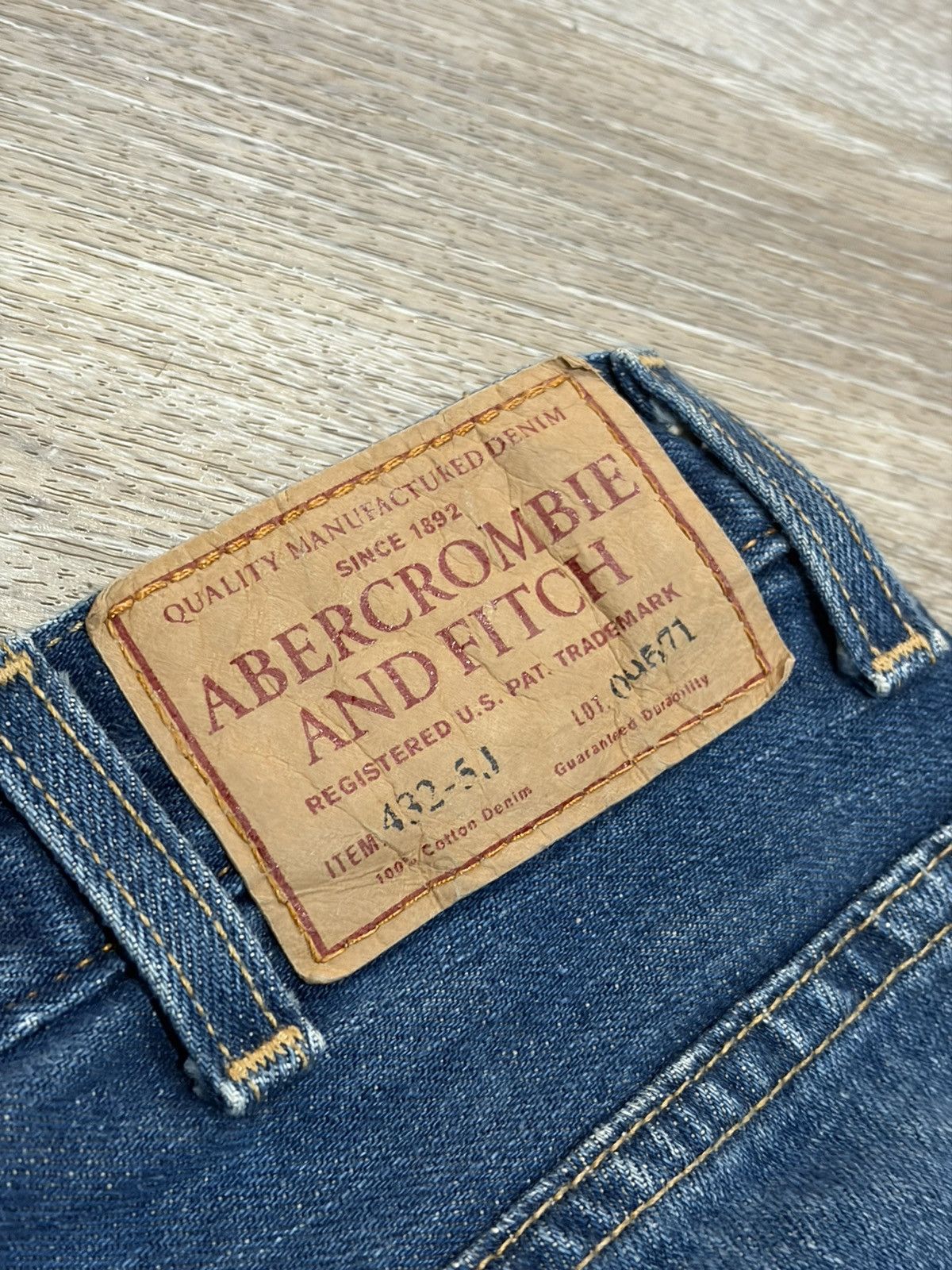 Abercrombie & Fitch Abercrombie & Fitch Jeans Bootcut Distressed Denim 1892 Size US 36 / EU 52 - 3 Thumbnail