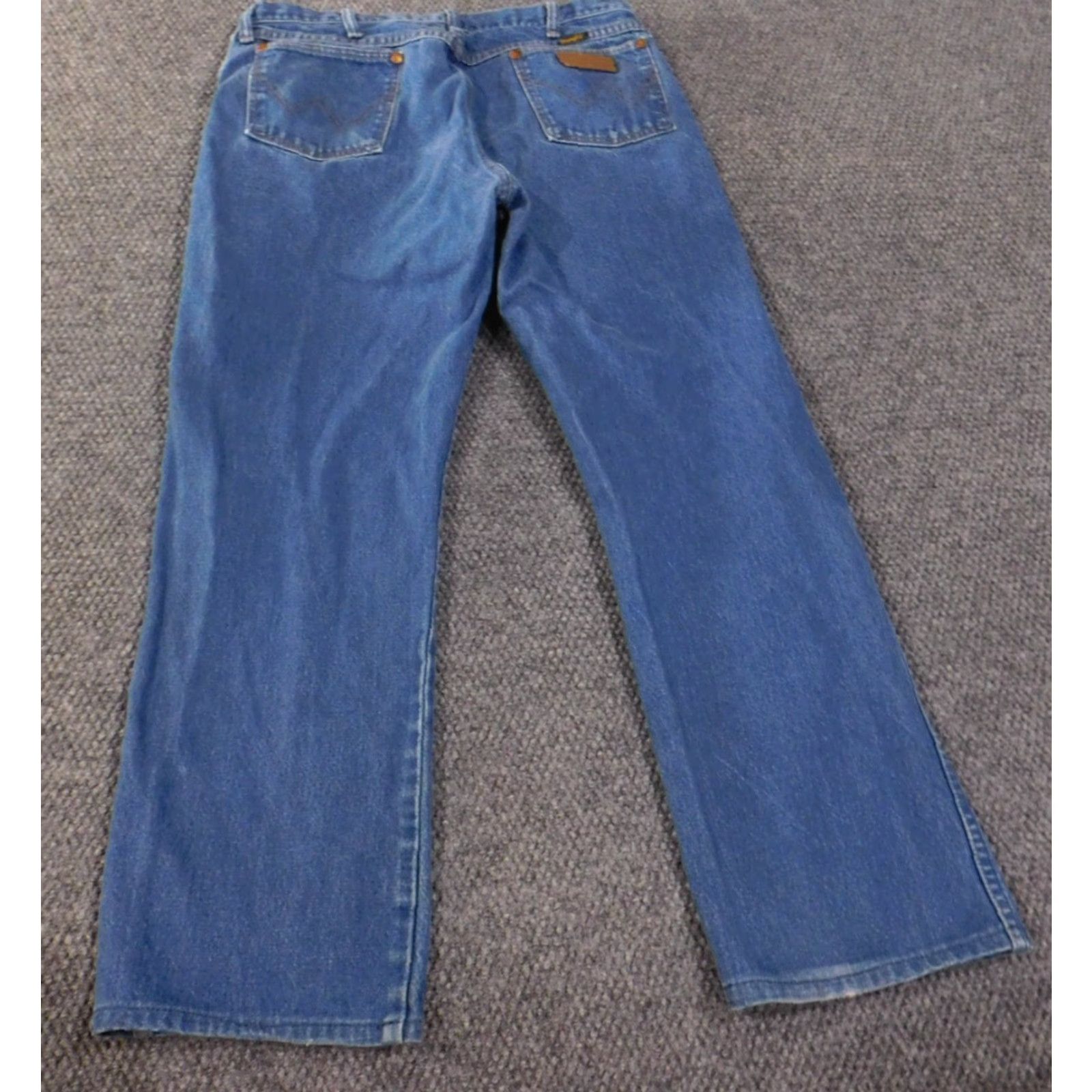 Wrangler Wrangler Jeans Mens Regular 32x29 Denim Straight 13MWZ Cowboy Light Blue Cotton Denim Zipper Pockets Size US 32 / EU 48 - 4 Thumbnail