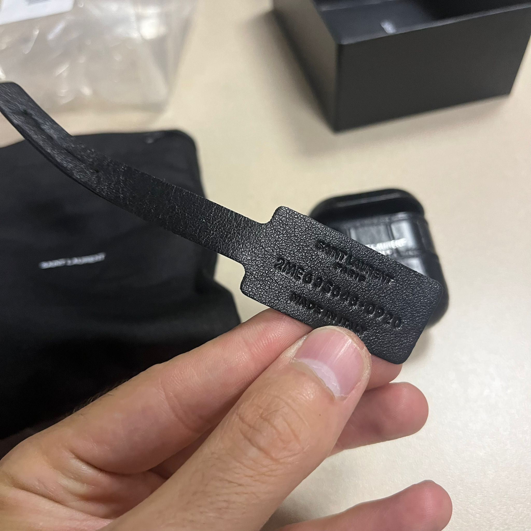 Saint Laurent Paris Airpods Croc Effect Case in Black Size ONE SIZE - 11 Thumbnail