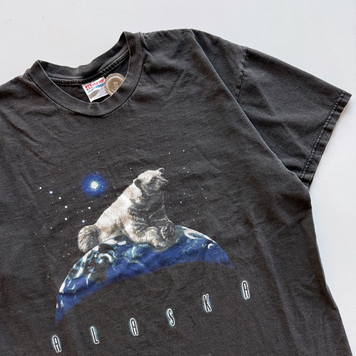 Vintage 2001 Vintage Alaska Polar Bear World Tee Size US XL / EU 56 / 4 - 3 Thumbnail