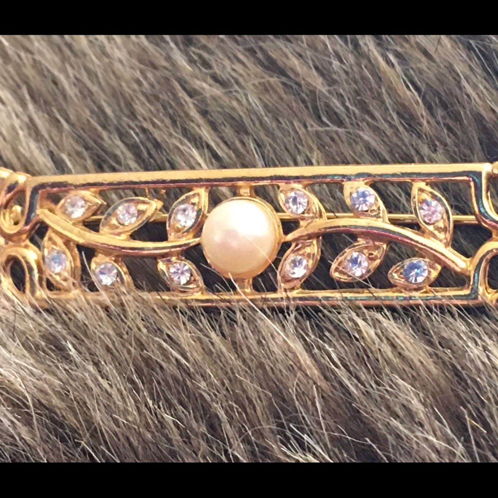 Vintage Vintage 80s gold rhinestone pearl collar pin Size ONE SIZE - 4 Thumbnail