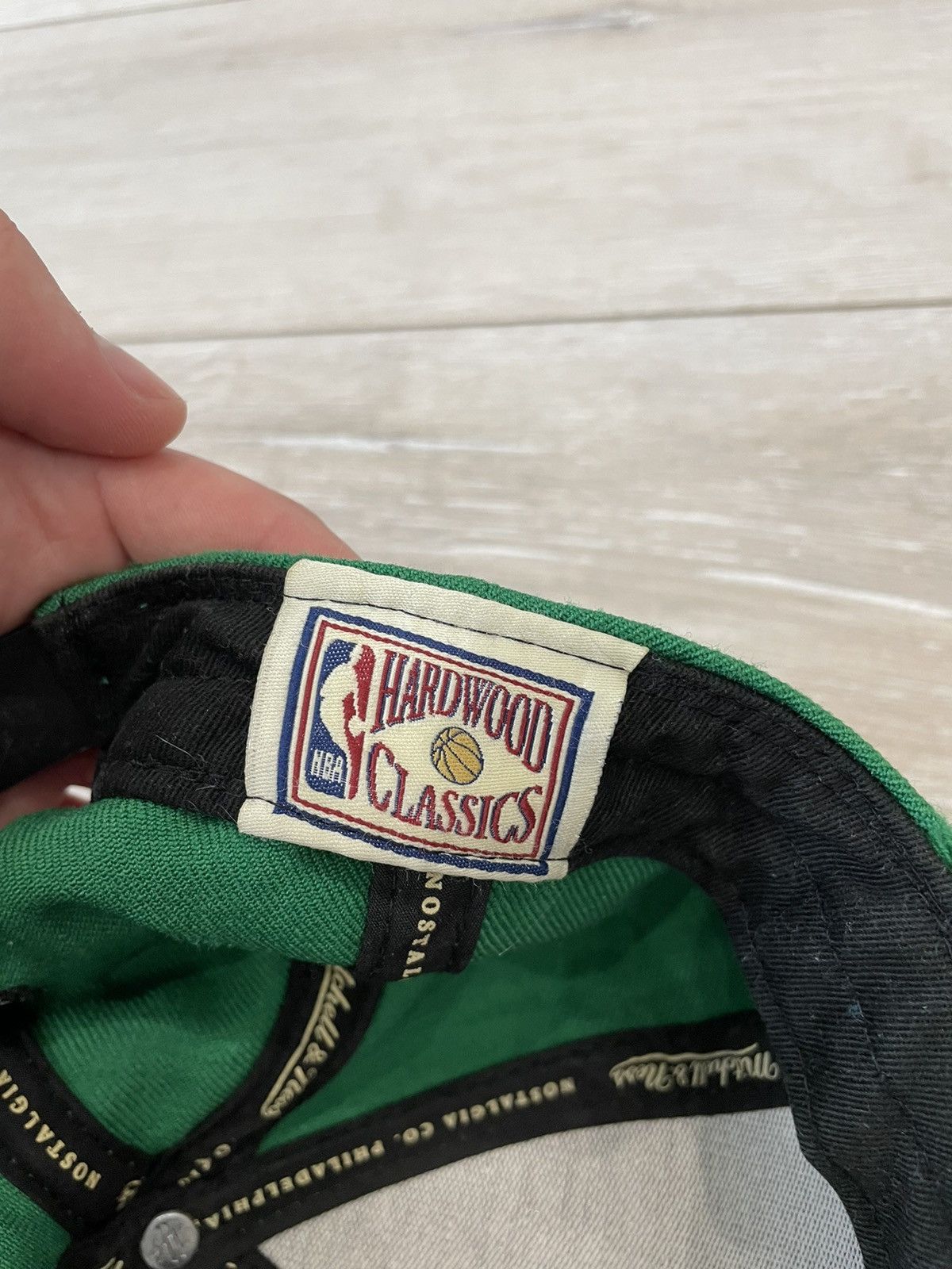NBA × Vintage Vintage Celtic Boston Mitchell&Ness cap Size ONE SIZE - 10 Thumbnail