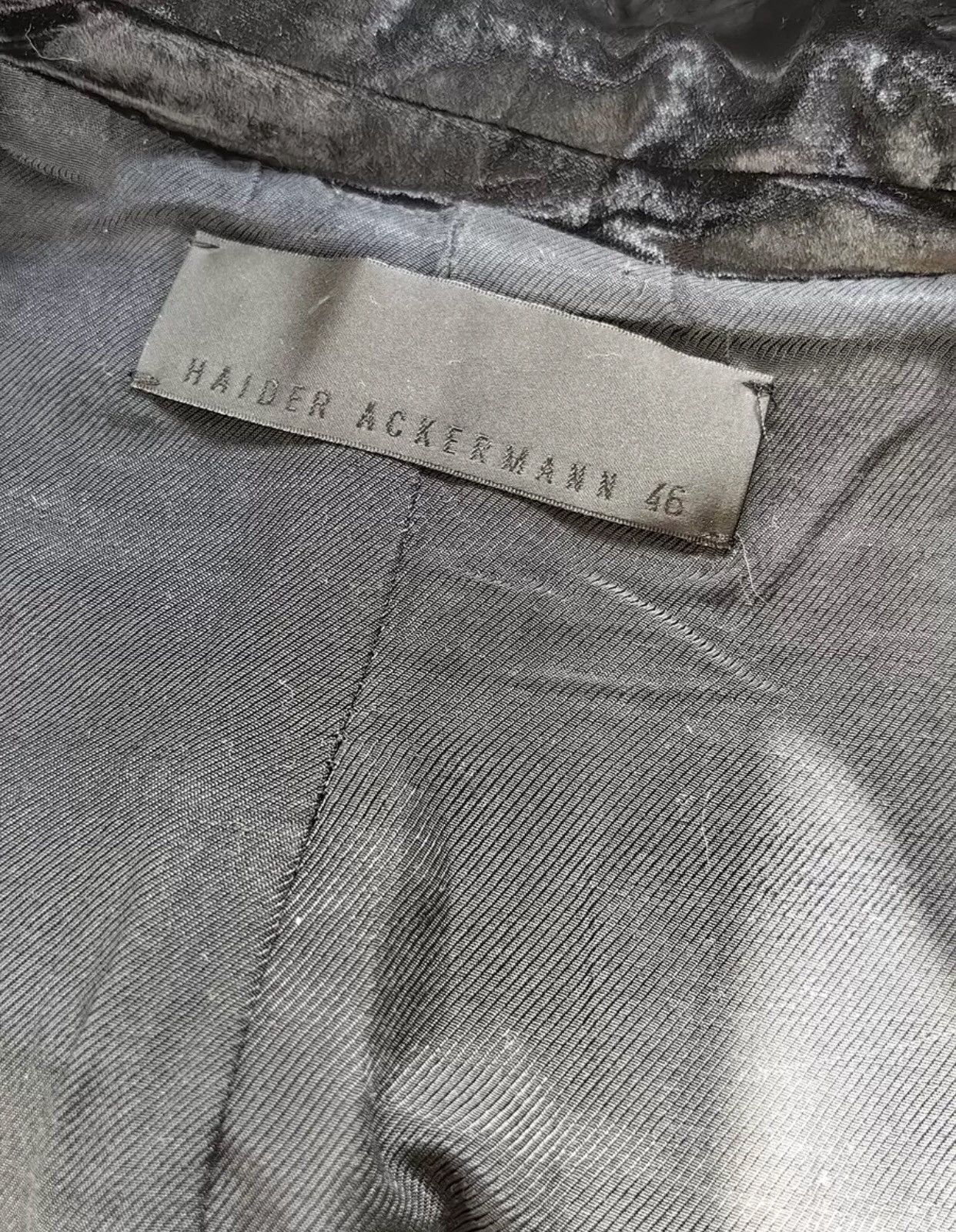 Haider Ackermann Haider Ackermann Show Green Velvet Jacket 2412-Nextarrow Size US S / EU 44-46 / 1 - 7 Thumbnail