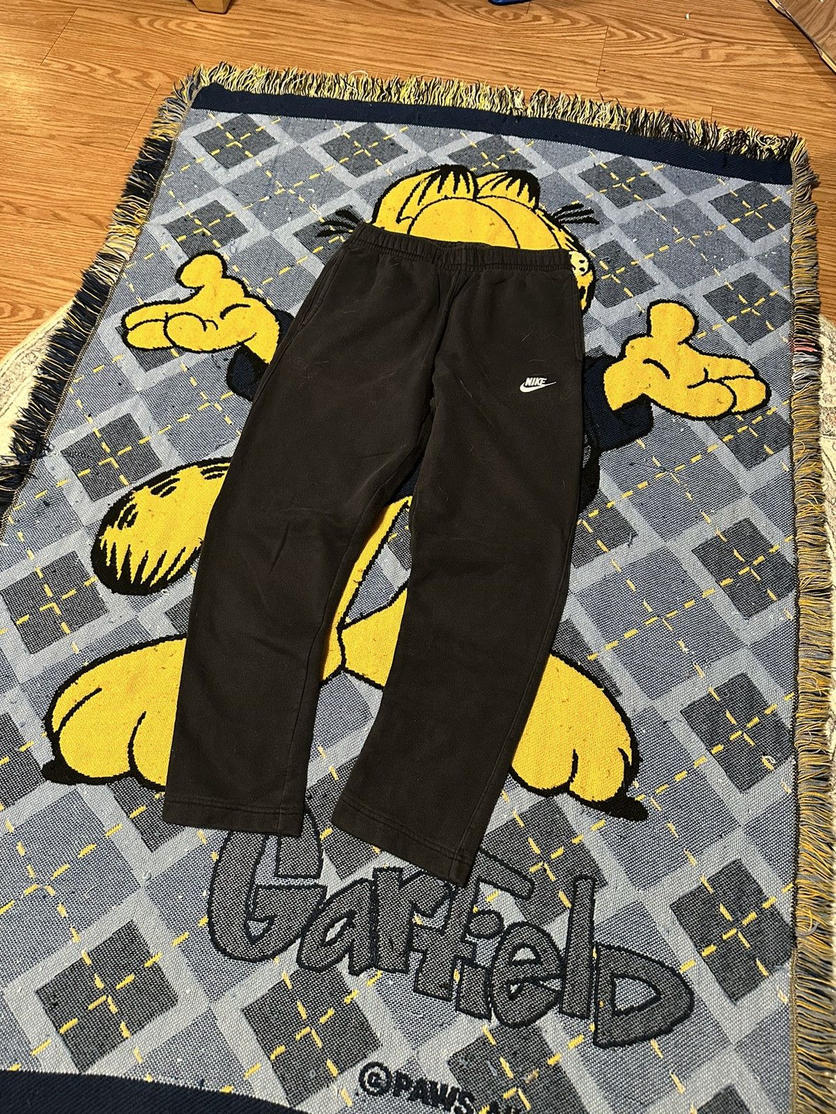 Nike Vintage Nike Sweatpants Size US 28 / EU 44 - 1 Thumbnail