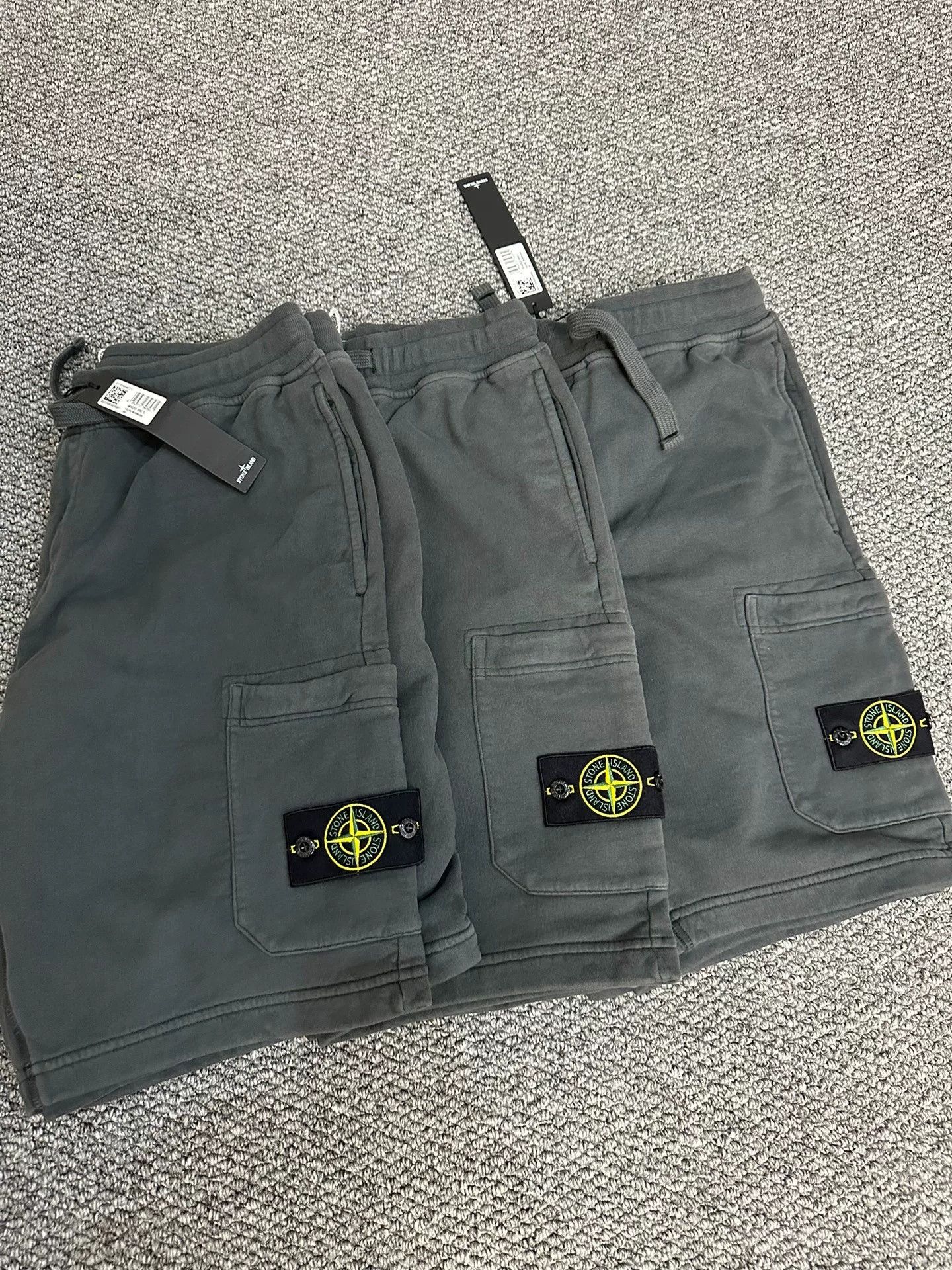Stone Island Stone Island Cargo Shorts Size US 35 - 4 Thumbnail