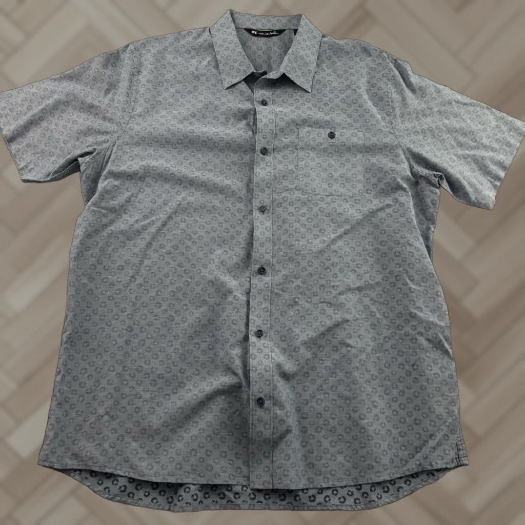 TravisMathew Travis Mathew Lightweight Short Sleeve Button Front Shirt Men's XL Blue Size US XL / EU 56 / 4 - 1 Thumbnail
