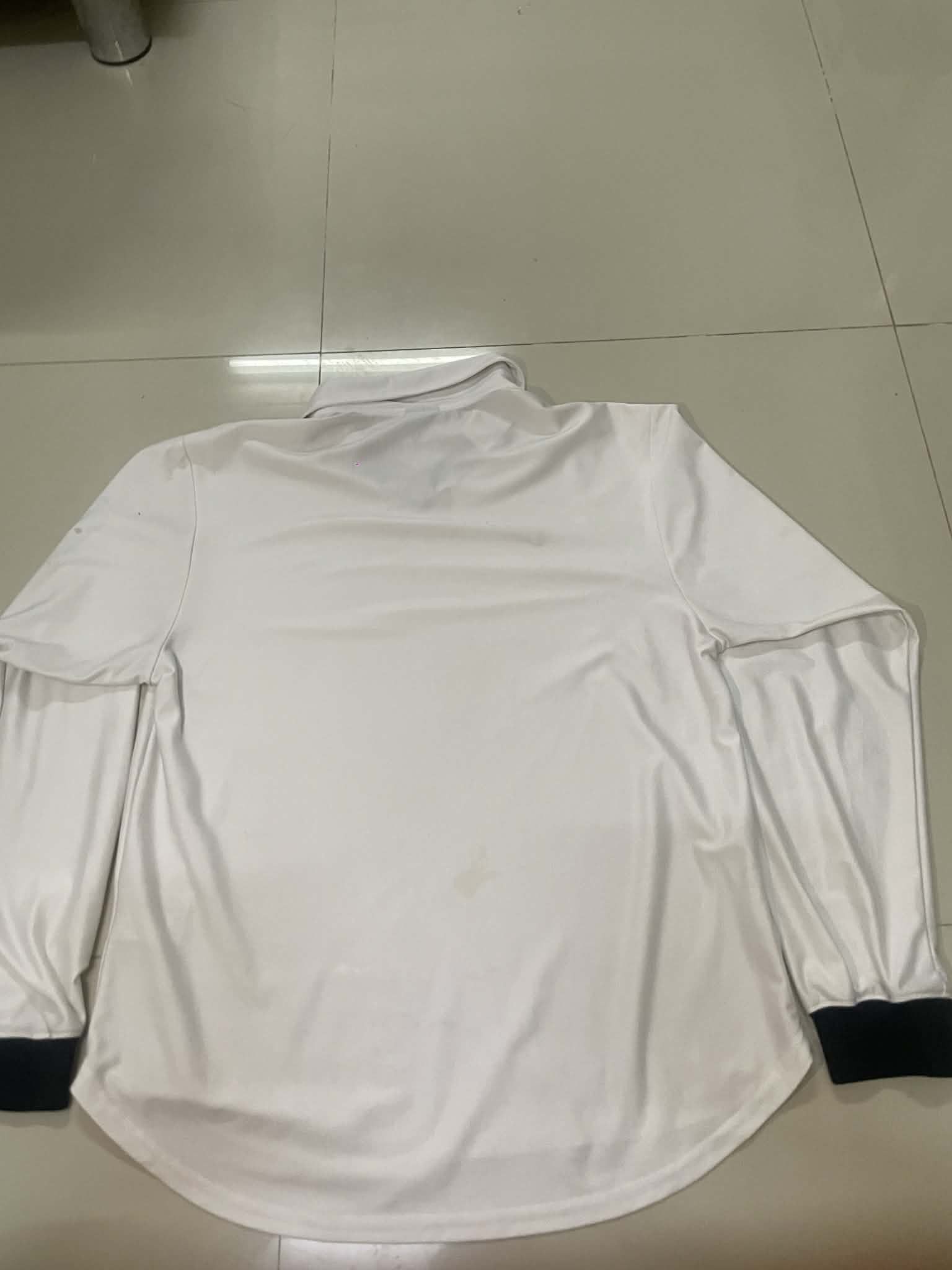 Nike 2000s nike sportwear long sleeve t-shirt Size US XL / EU 56 / 4 - 4 Thumbnail