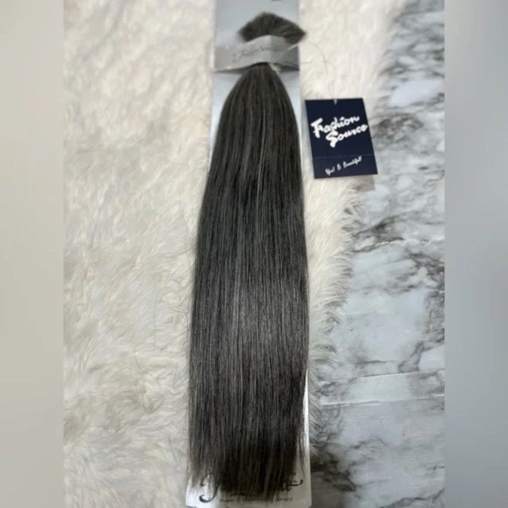 Other 18 In Gray With silver highlights Bulk hair extensions in s Size ONE SIZE - 1 Thumbnail