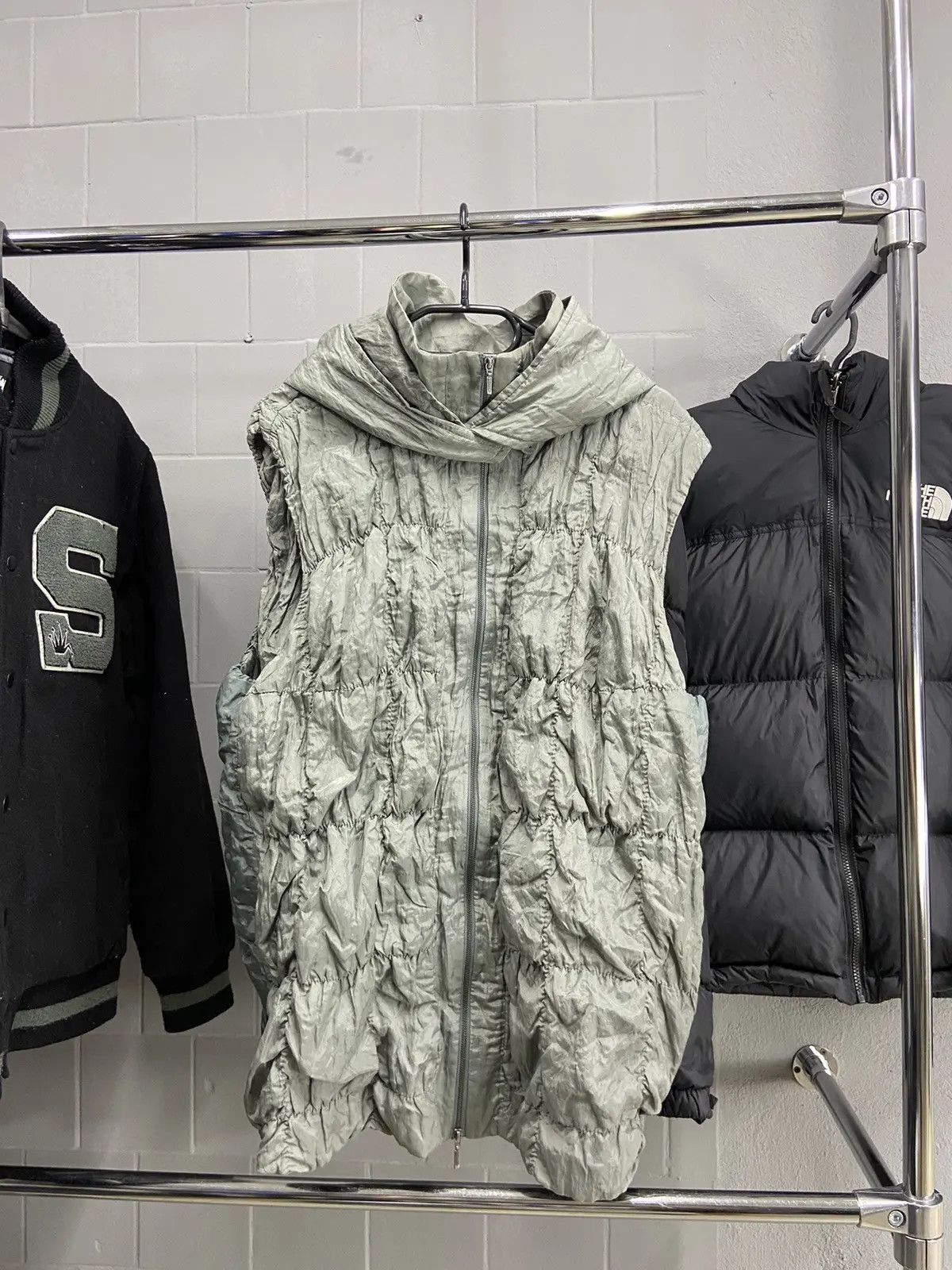 Other SONJA MAROHN SHIMMERING NYLON METAL ARCHIVE VEST - 2264 Size US L / EU 52-54 / 3 - 1 Thumbnail