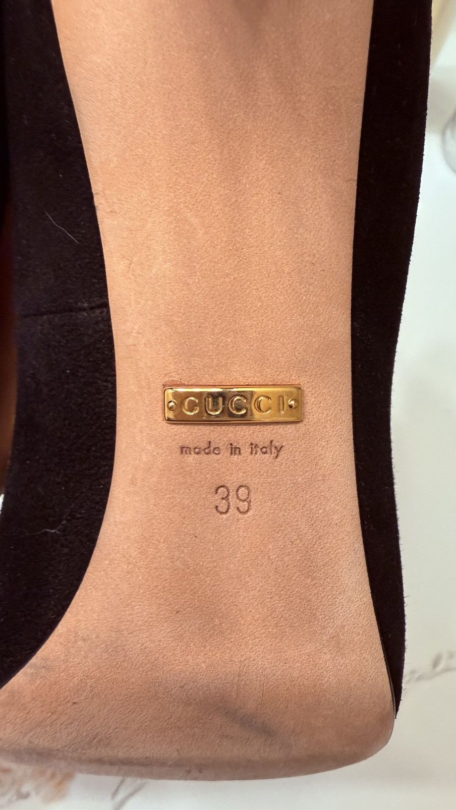 Gucci Suede Round Toe Pumps Size US 9 / IT 39 - 7 Thumbnail