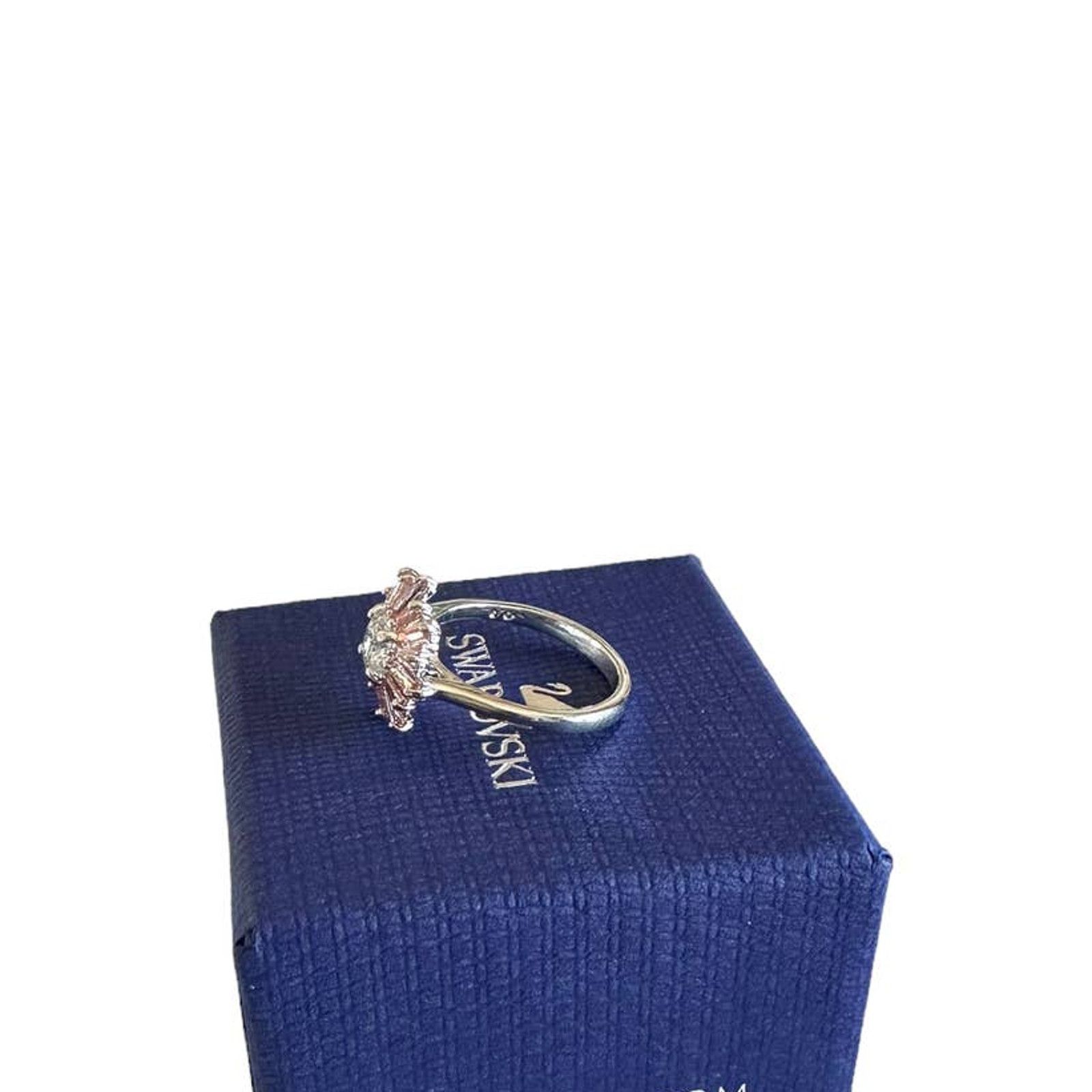 Swarovski Swarovski Sunshine ring Mixed cuts, Sun, Pink 58 / 8 Size ONE SIZE - 4 Thumbnail