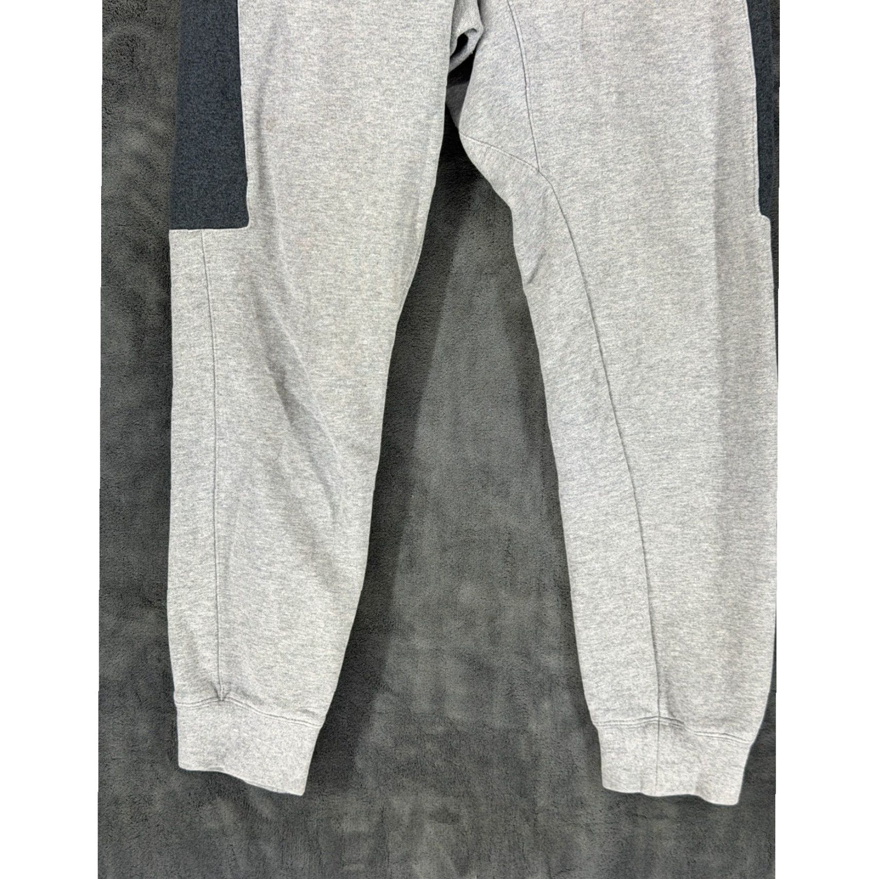Nike Nike Air Fleece Joggers Grey Charcoal Pink Colorblock Mens Small AQ7257-091 Size US 29 - 3 Thumbnail