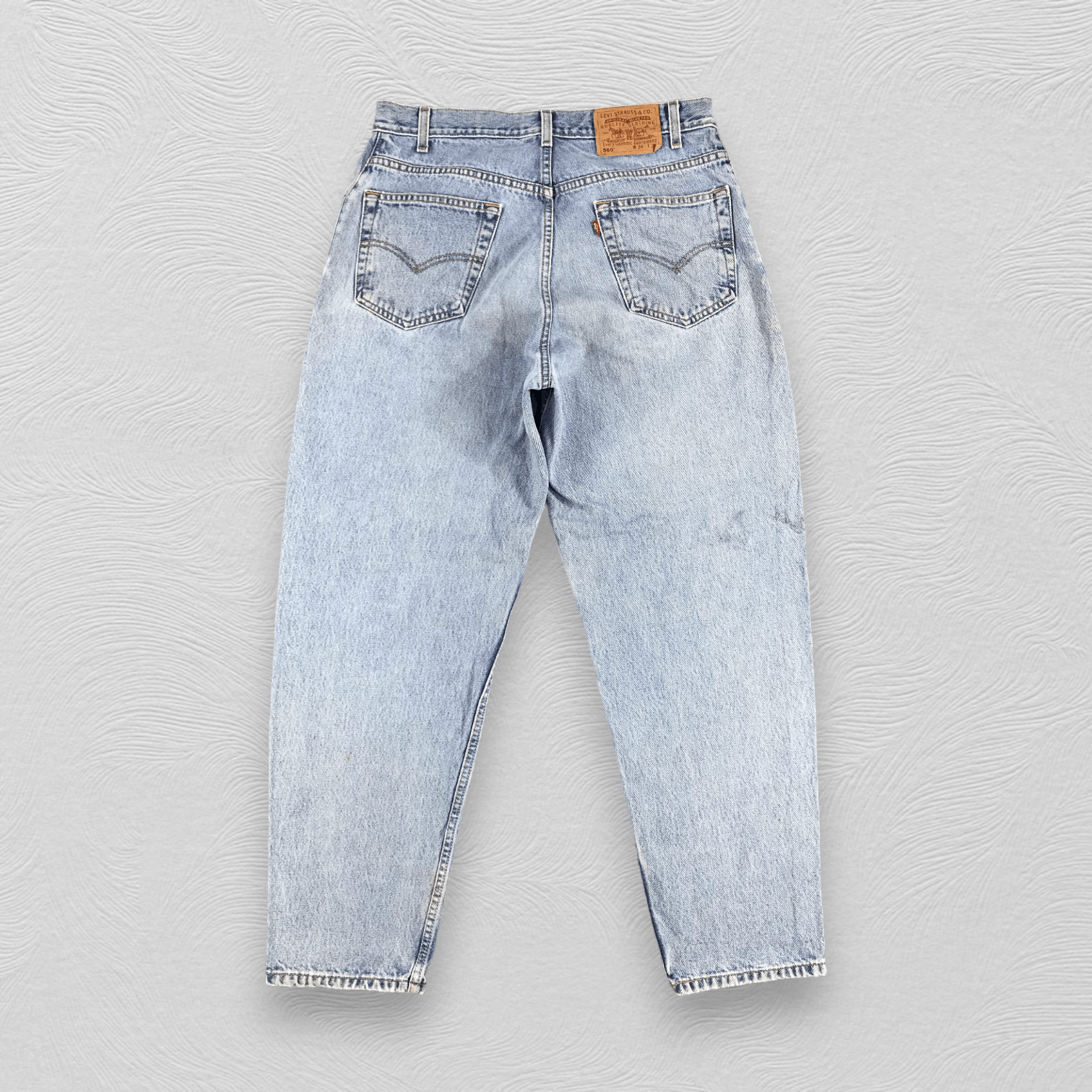 Levi's Vintage Levis 560 Jeans Light Wash Denim KJ546 Size US 32 / EU 48 - 2 Thumbnail