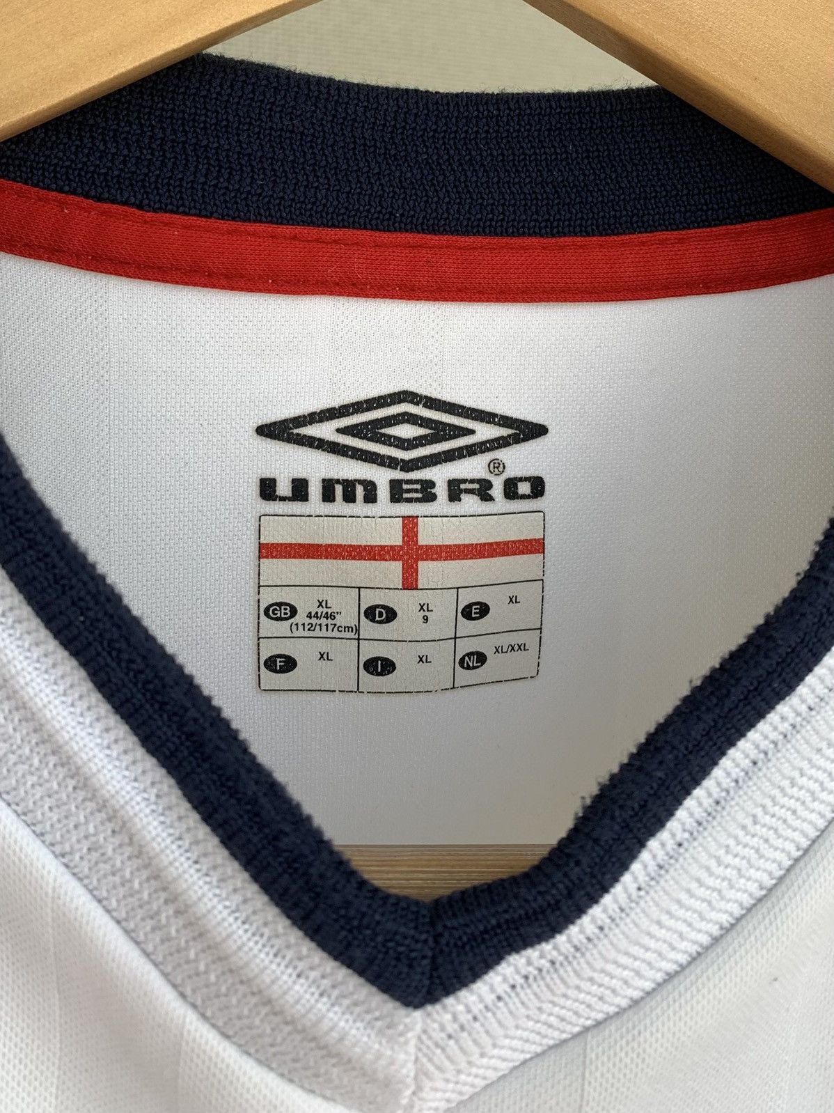 Umbro Umbro England Vintage 2001-2003 Home Football Shirt Size XL Size US XL / EU 56 / 4 - 7 Thumbnail