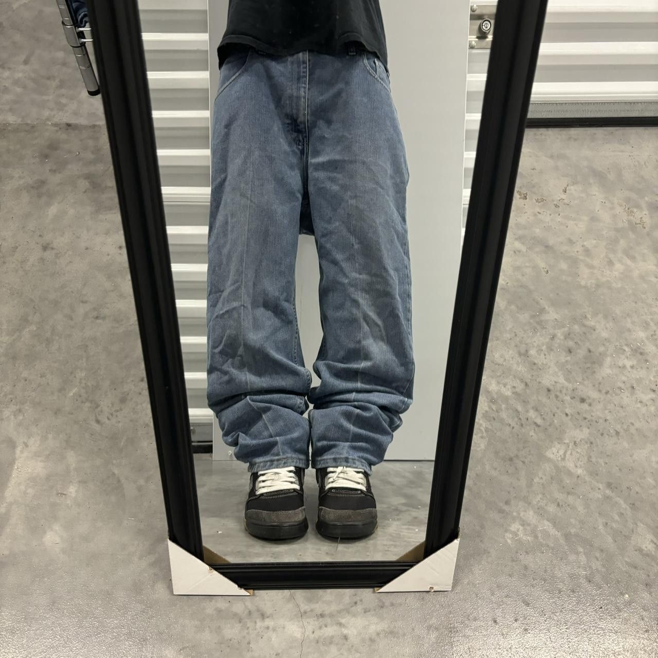 Levi's × Vintage Crazy Vintage Y2K/2000s Grunge Medium Wash Levis Essential Denim Jeans! Size US 34 / EU 50 - 1 Thumbnail